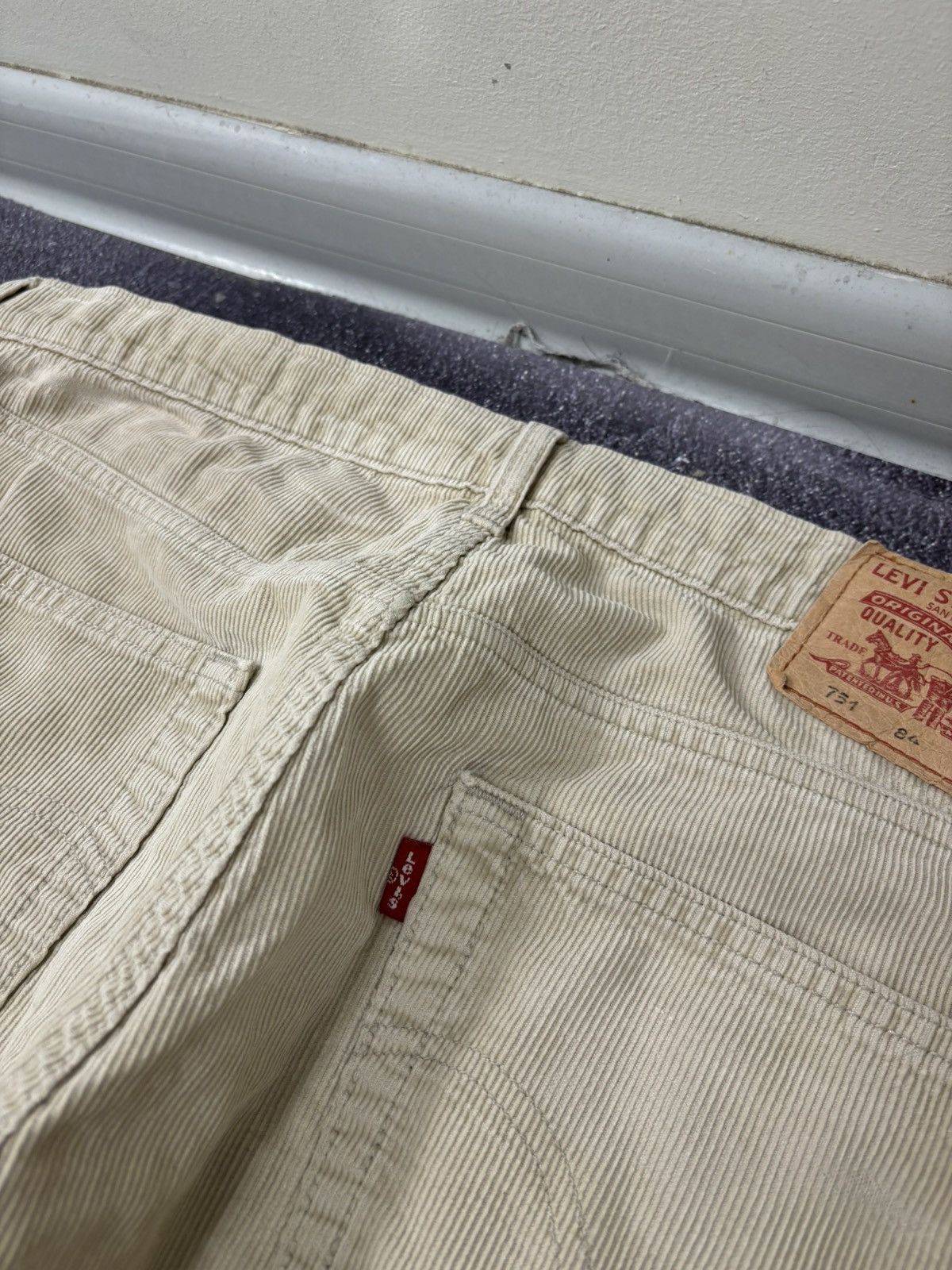 Levi's Vintage Levi’s 751 84 Men’s Corduroy Velvet Hype Pants Jeans Size US 38 / EU 54 - 7 Thumbnail