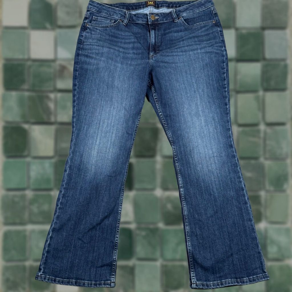 Lee Lee Women Jeans Bootcut 18S Denim Blue 5-Pocket Stretch Classic Mid Rise Size 40" / US 18 - 1 Thumbnail