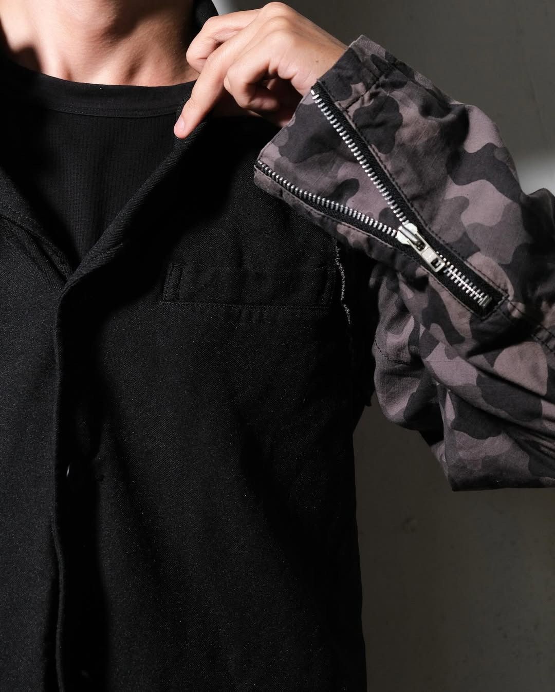 Comme des Garcons Black BLACK Comme des Garçons Camo Sleeve Hybrid Blazer Jacket Size US S / EU 44-46 / 1 - 3 Thumbnail