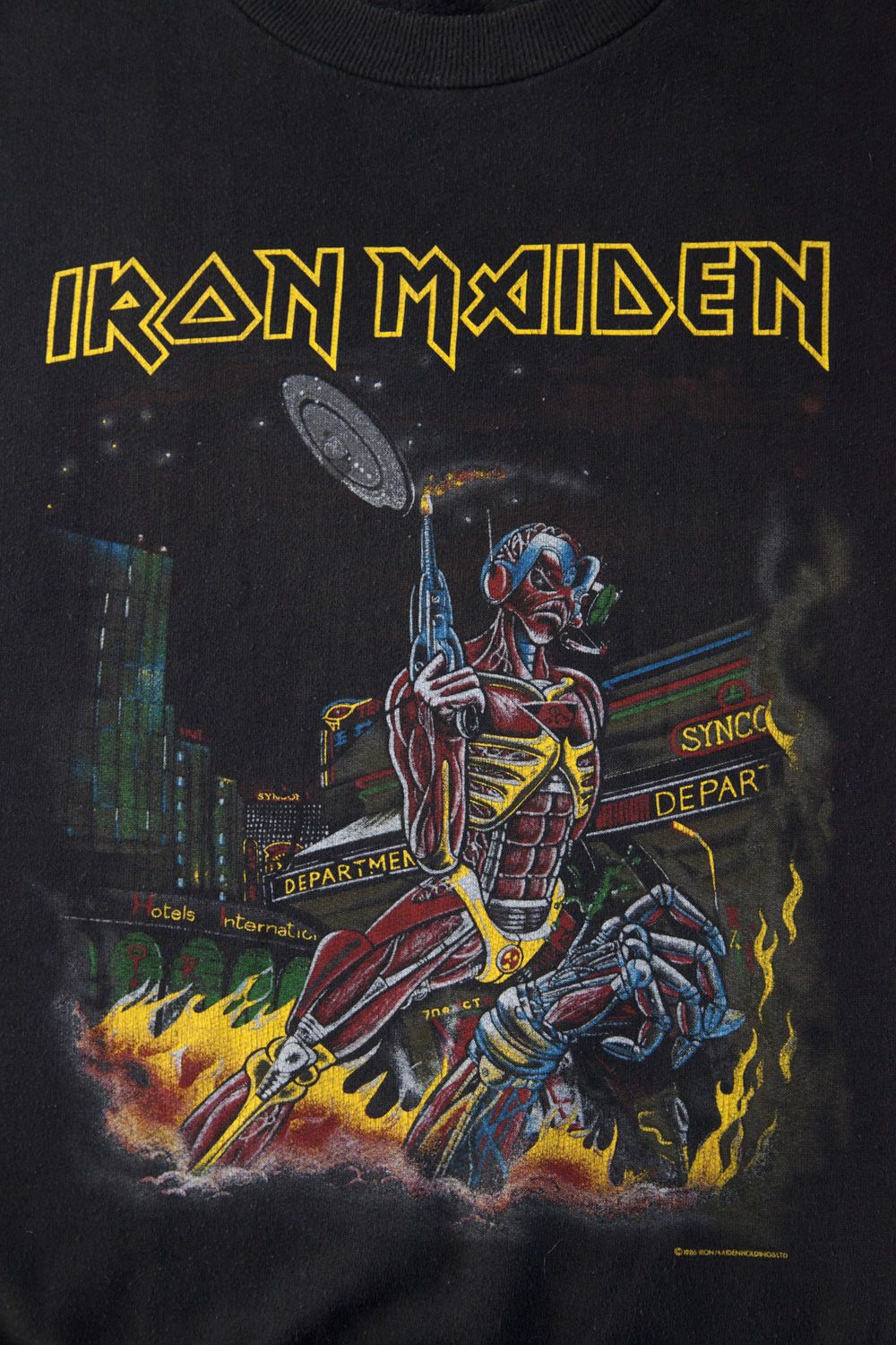 Vintage 1986 Iron Maiden Somewhere In Time sweatshirt Size US L / EU 52-54 / 3 - 5 Thumbnail