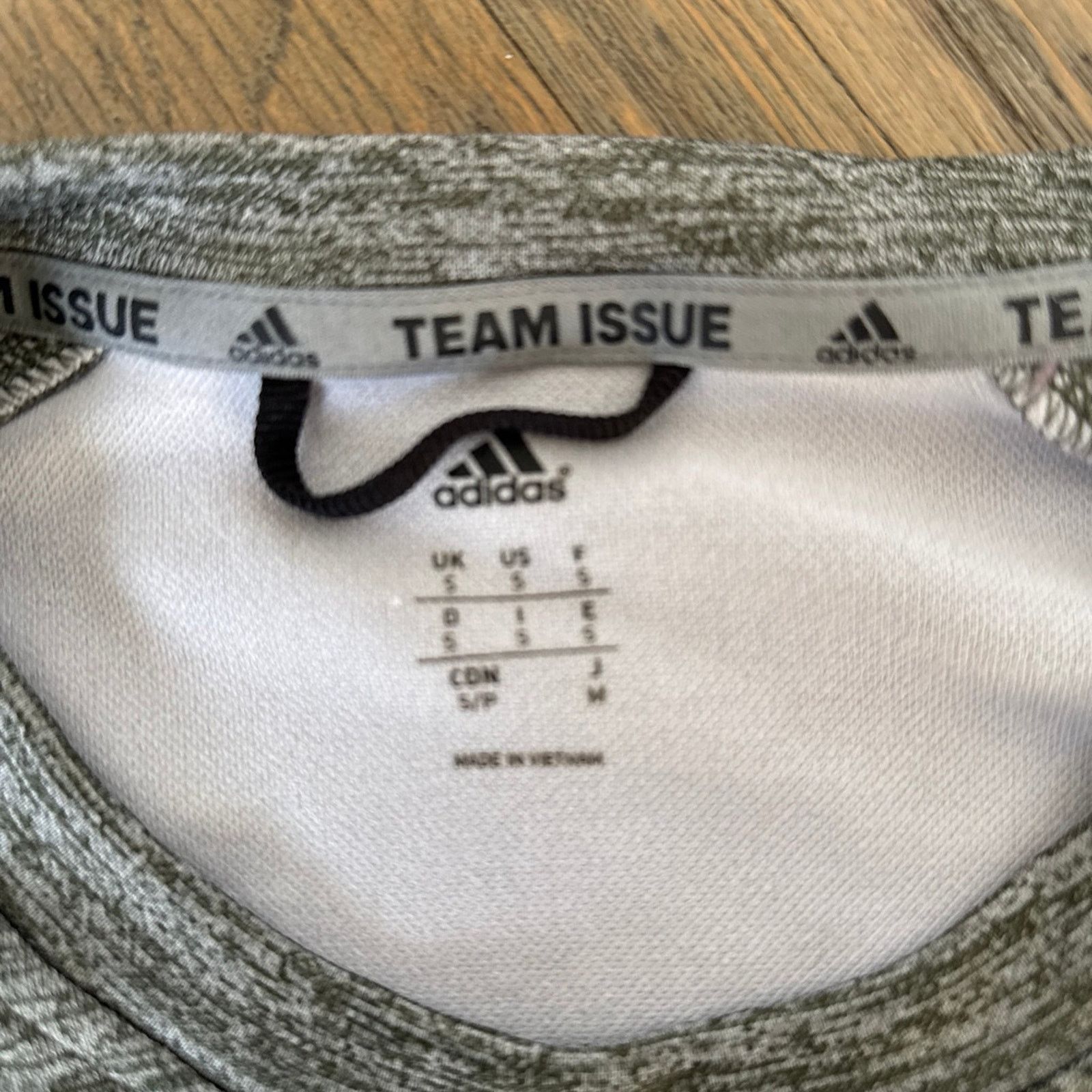 Adidas Adidas Team Issue Sweatshirt Size Small Size US S / EU 44-46 / 1 - 2 Thumbnail