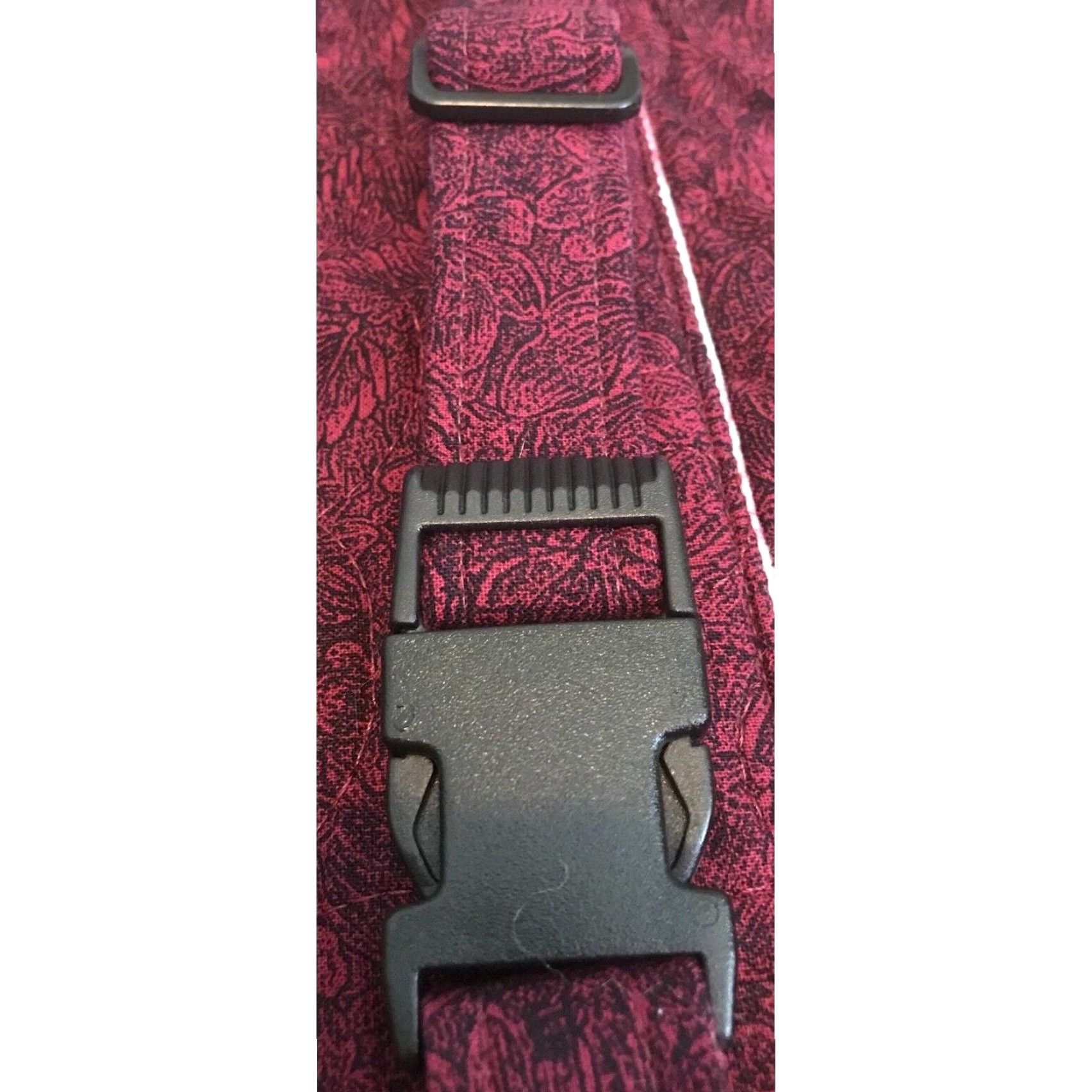 Vintage Lamar Bags by Lauren Backpack Women Burgundy Leaf Pattern Cotton Zipper Pockets Adjustable Straps 12"h x 14"l x 3"d Size ONE SIZE - 7 Thumbnail