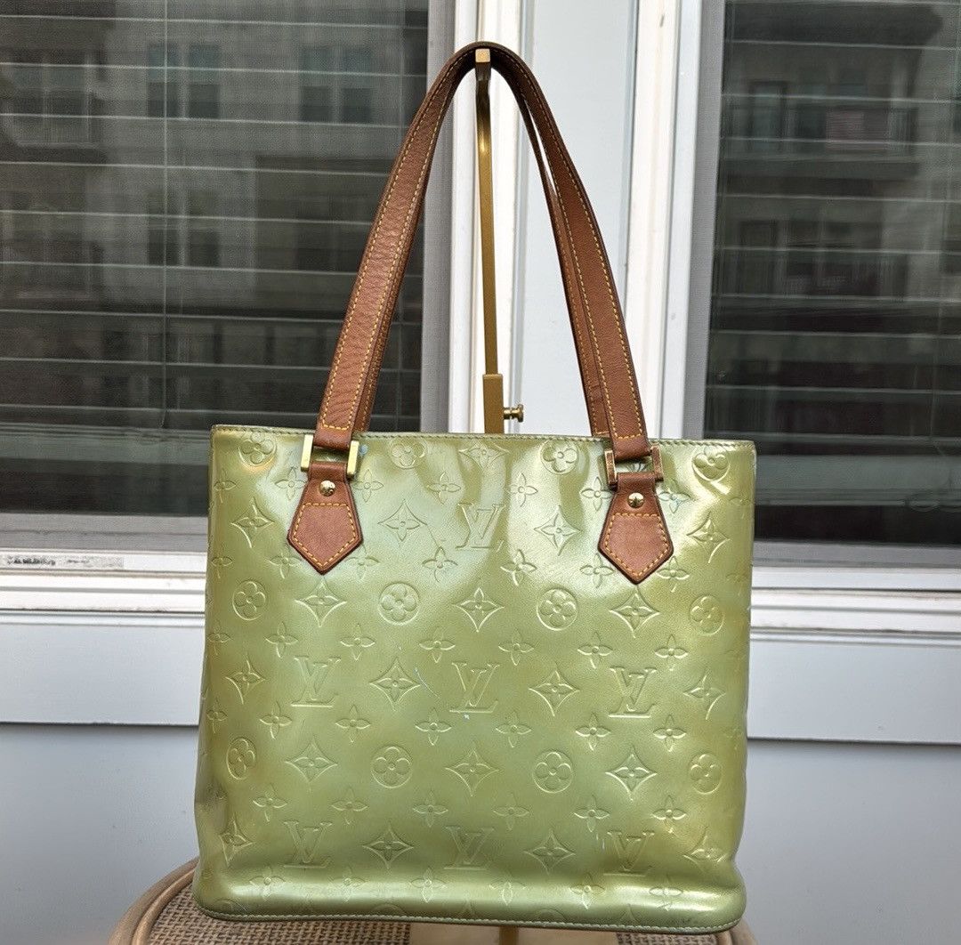 Louis Vuitton Louis Vuitton Vernis Reade PM Tote Green Monogram Patent Size ONE SIZE - 9 Thumbnail