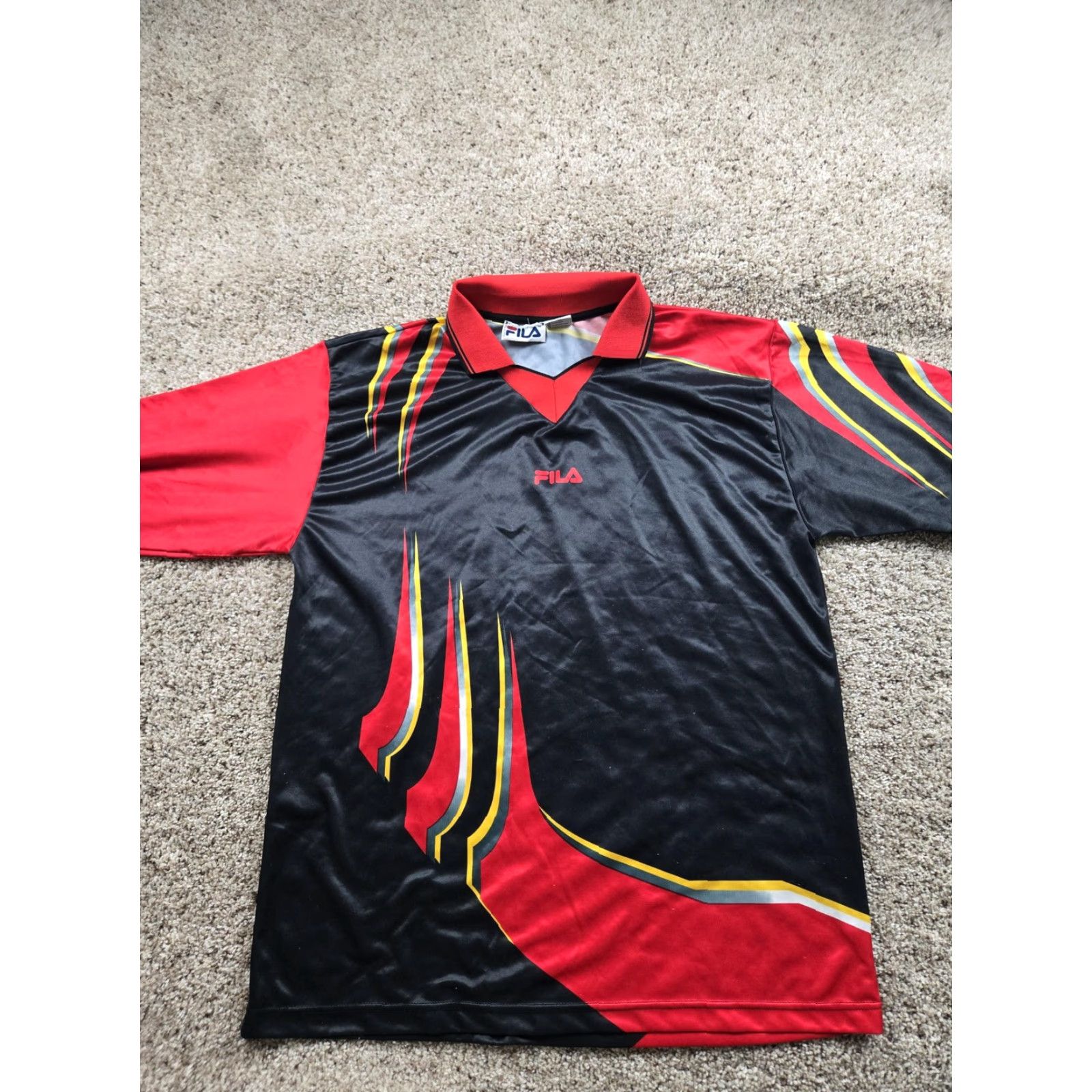 Fila VINTAGE FILA Soccer Jersey Shirt Mens M Red Italy 90s Graphic Print Polo Short Sleeve Pullover Made 100% Polyester Breathing Lightweight Durable Size US M / EU 48-50 / 2 - 4 Thumbnail