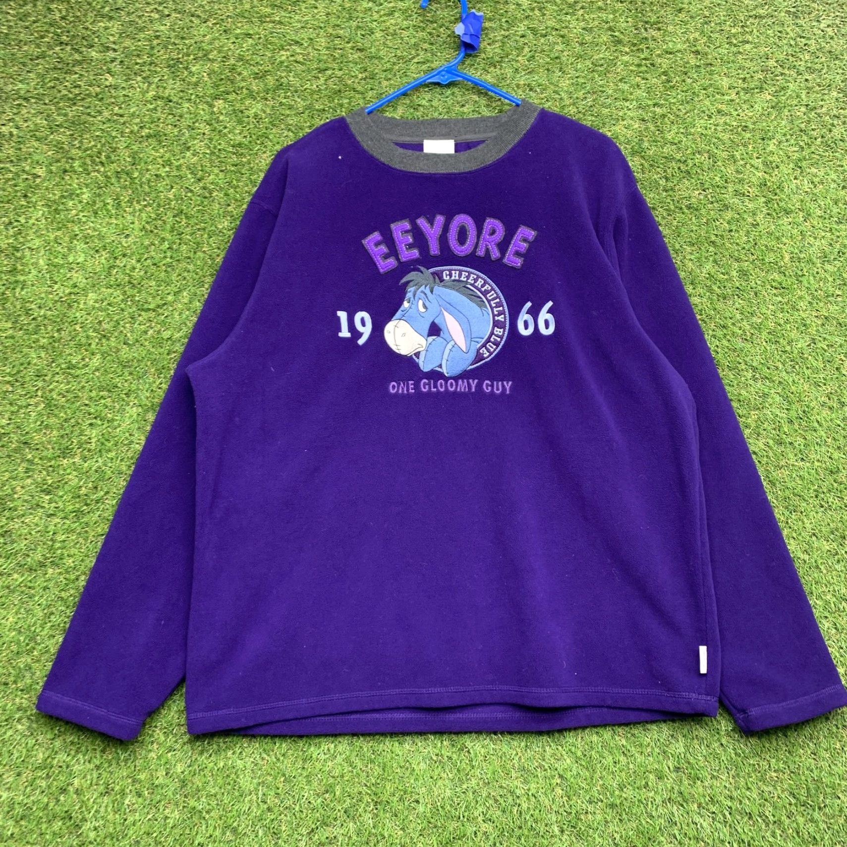 Disney Disney Store Sweatshirt Mens Medium Purple Eeyore Graphic Fleece Pullover Size US M / EU 48-50 / 2 - 2 Thumbnail