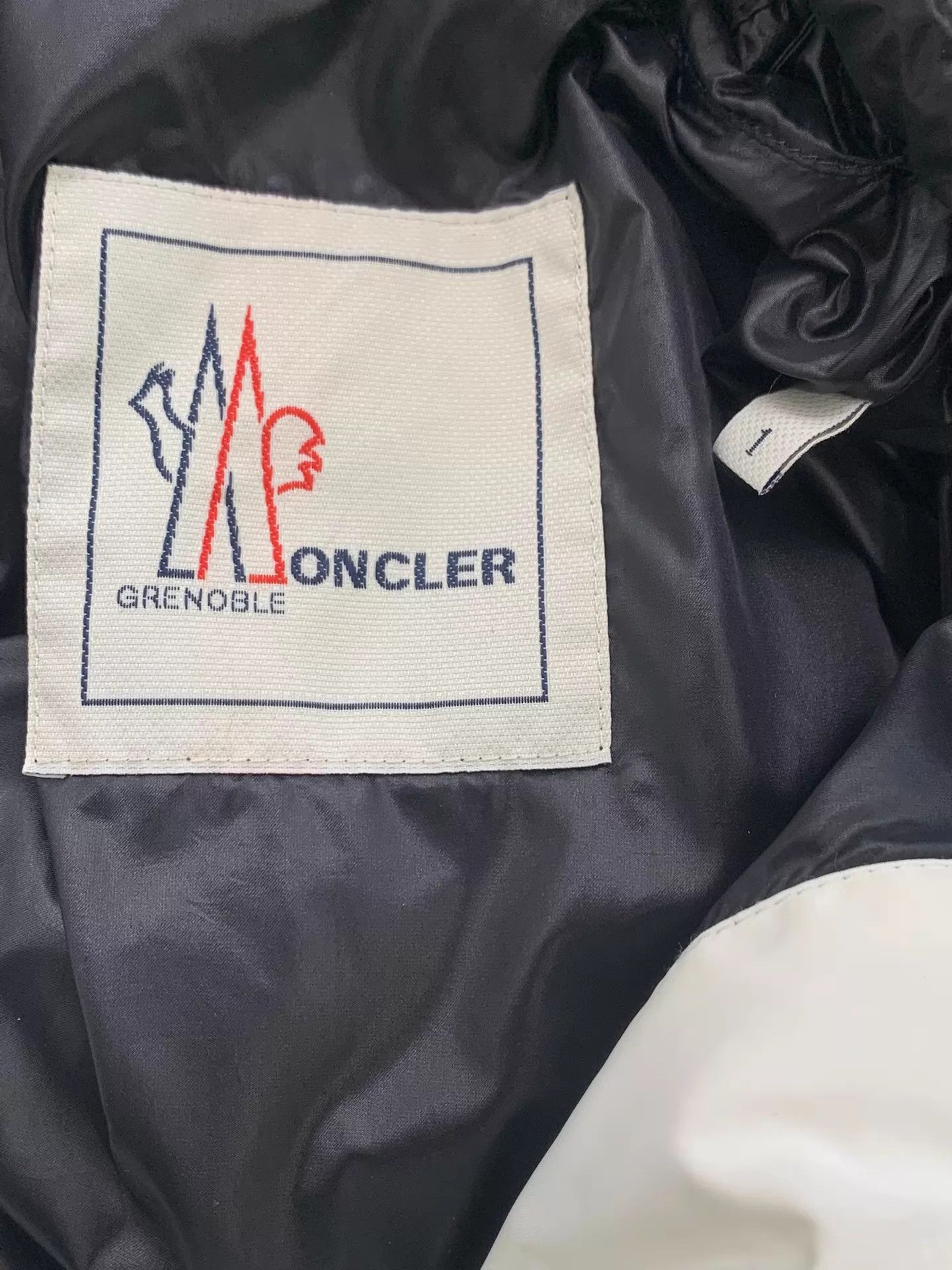 Moncler Moncler White & Black Color Blocked Puffer Jacket Size 1 New Size US S / EU 44-46 / 1 - 4 Thumbnail
