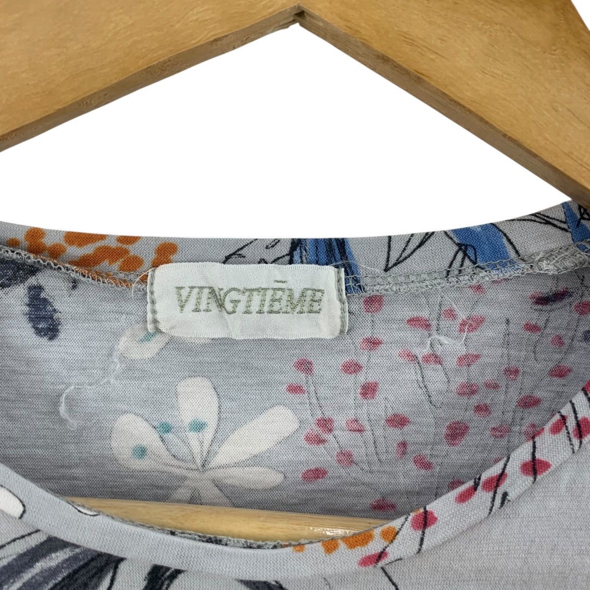 Vintage Vintage VINGTIEME PARIS DESIGNER Floral AOP Tee Shirt Size S / US 4 / IT 40 - 6 Thumbnail