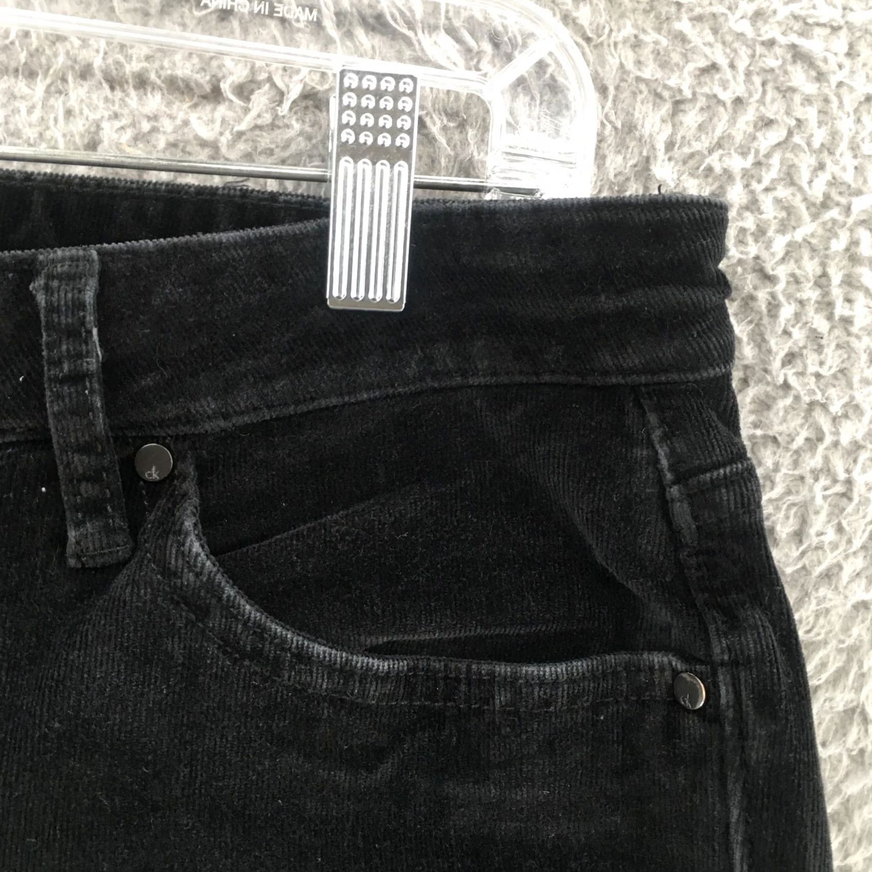 Calvin Klein Calvin Klein Skinny Jeans Womens 14x30 Black Corduroy Mid Rise Skinny Jeans Womens 14 Black Corduroy Mid Rise Size 36" / US 14 / IT 50 - 3 Thumbnail