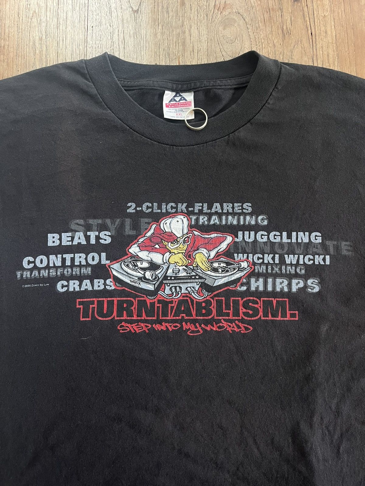 Vintage Vintage DJ TURNTABLISM 2000’s Down by Law T-shirt Size US XXL / EU 58 / 5 - 6 Thumbnail