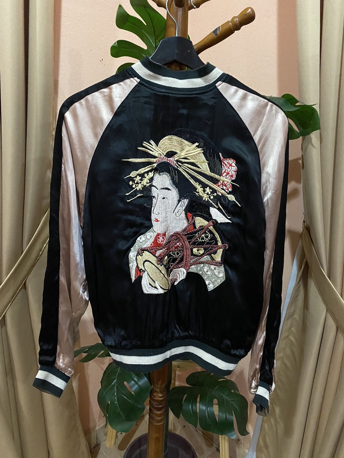 SUKAJAN BACK STREET CRAWLER SOUVENIR REVERSIBLE RAYON JACKET