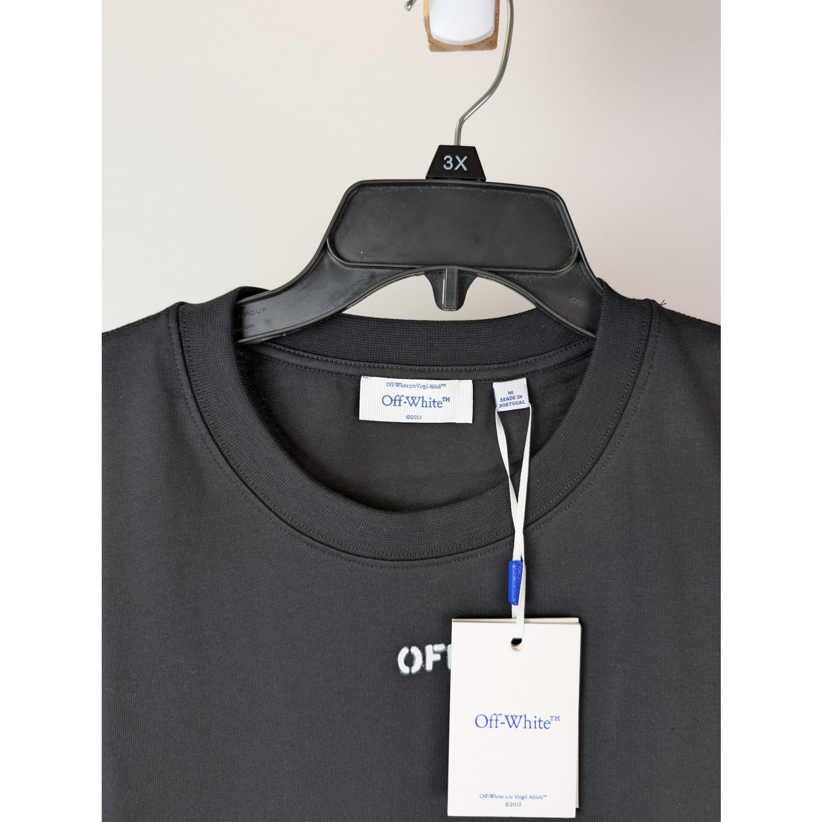 Off-White o1rshd1 Spray Can Arrow Slim S/S T-Shirt in Black Size US XL / EU 56 / 4 - 8 Thumbnail