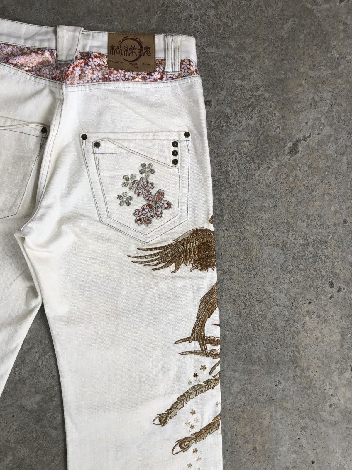Karakuri Tamashii Karakuri Tamashii Embroidered Denim Distressed Jeans Size US 31 - 10 Thumbnail