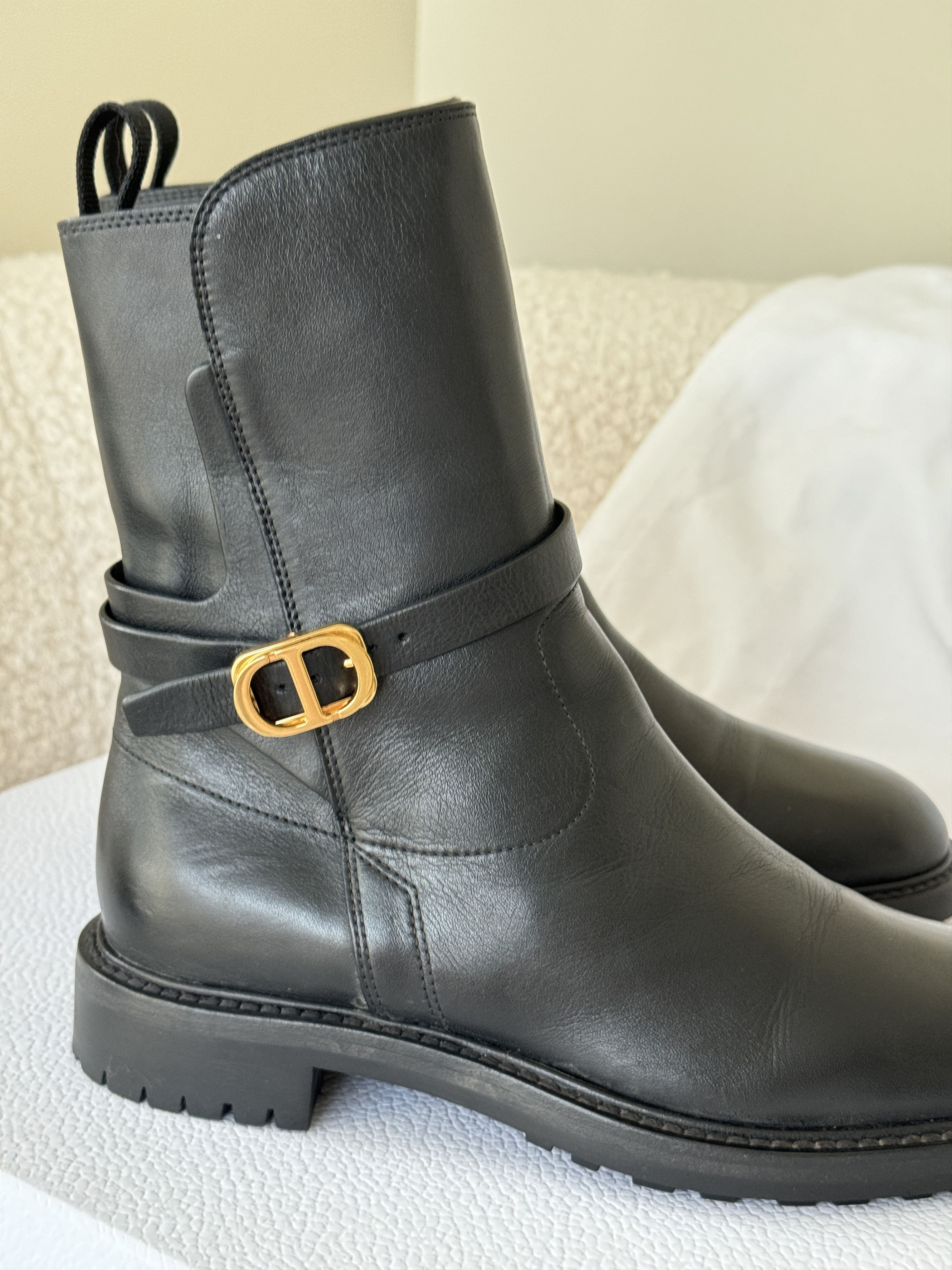 Dior Dior women ankle calfskin boots with CD signature buckle Size US 7.5 / IT 37.5 - 2 Thumbnail
