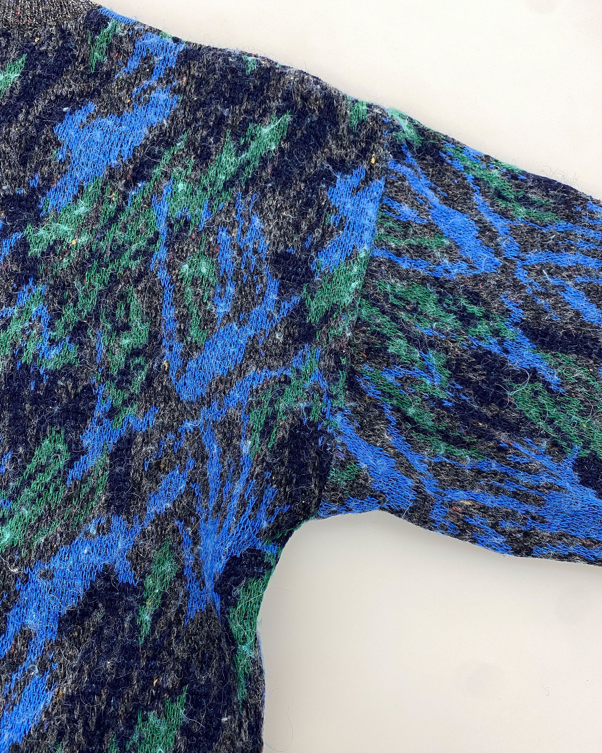 Hugo Boss 1980s Abstract Wool Knit Sweater Size US L / EU 52-54 / 3 - 6 Thumbnail