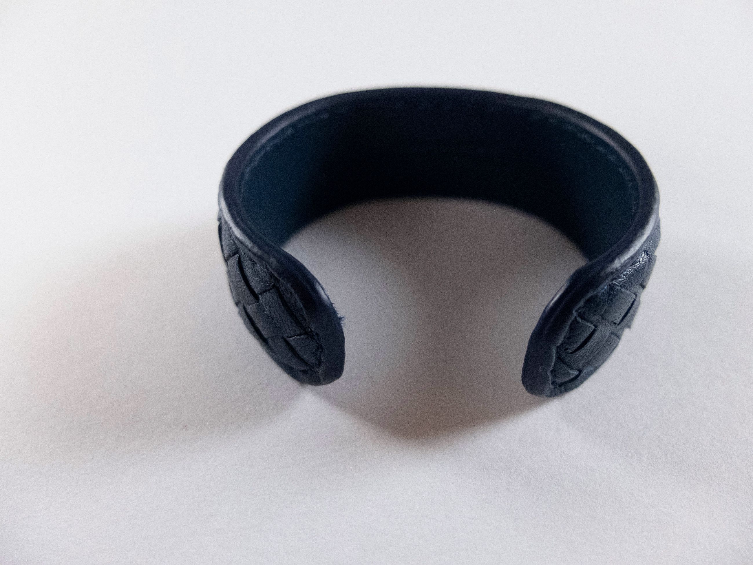 Bottega Veneta BOTTEGA VENETA blue intrecciato leather woven cuff bracelet Size ONE SIZE - 3 Thumbnail
