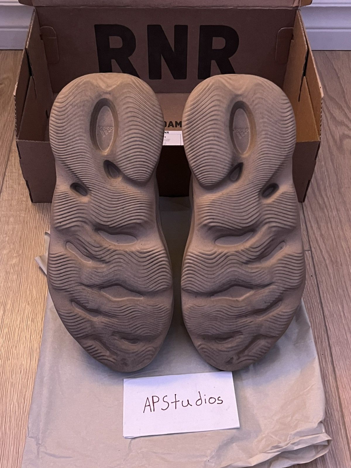 Adidas × Yeezy Adidas Yeezy Foam RNNR Mist Size US 10 / EU 43 - 5 Thumbnail