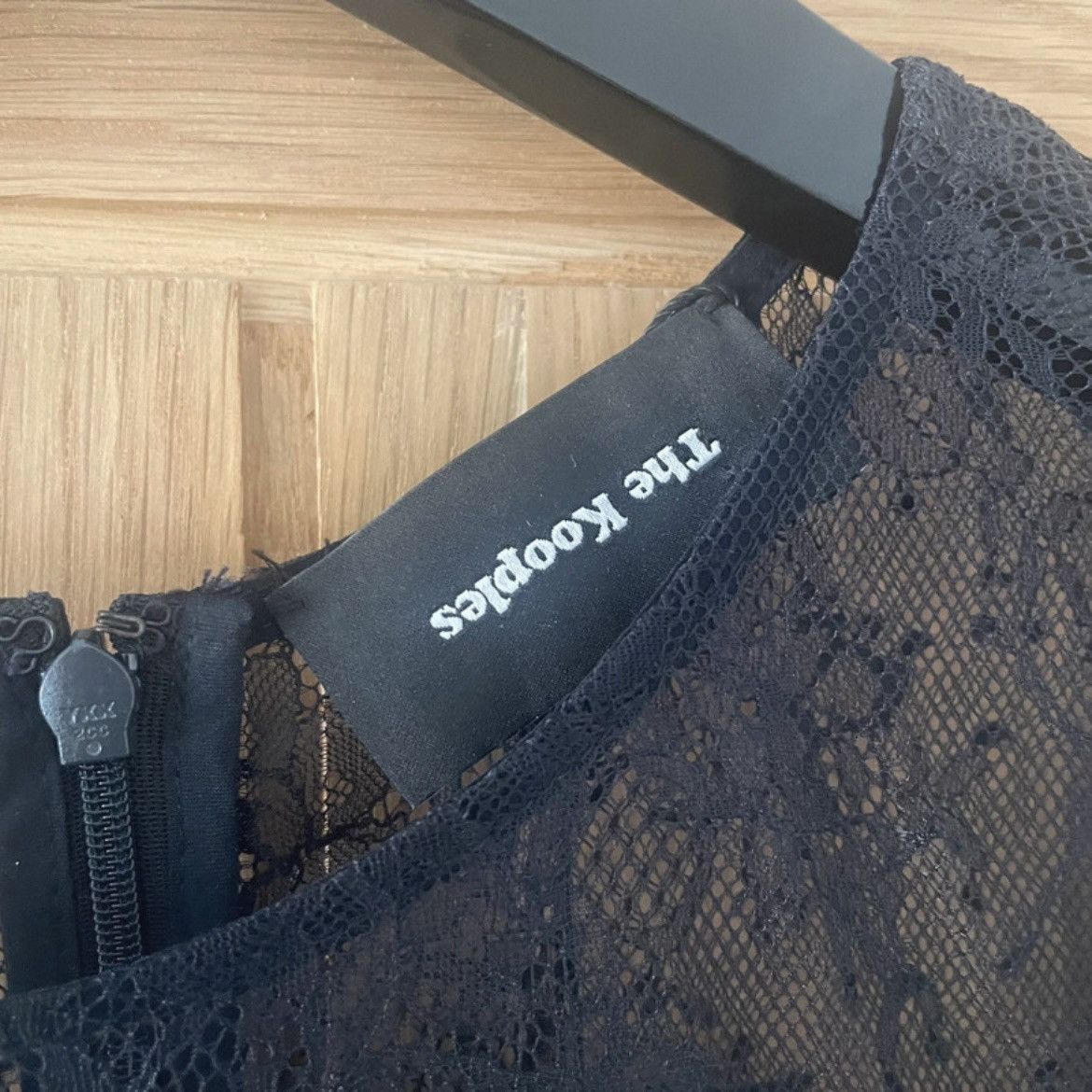 The Kooples The Kooples FW14 Relief Lace Midi BNWT £225 Archive Dress Size XS / US 0-2 / IT 36-38 - 6 Thumbnail