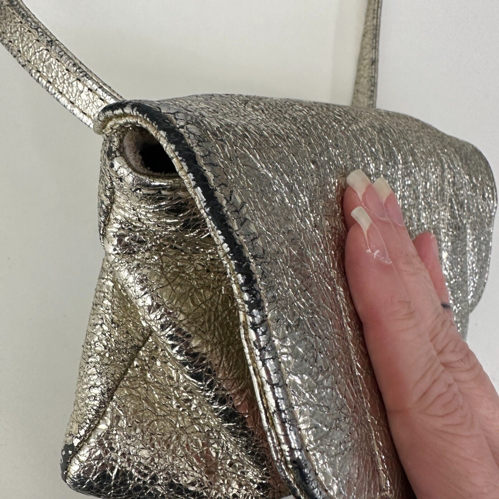 Other C.A.B. Gold-Silver Shimmer Clamshell Shoulder Bag Snap Close Size ONE SIZE - 9 Thumbnail