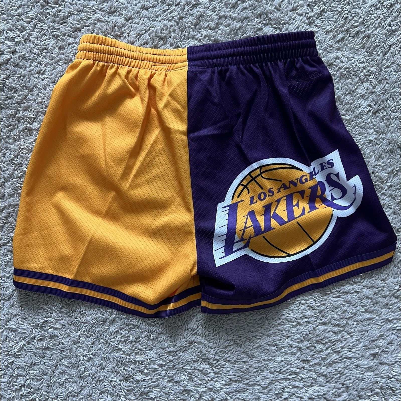 Mitchell & Ness MITCHELL & NESS NBA LOS ANGELES LAKERS BIG FACE 5.0 SHORTS Size 32" / US 10 / IT 46 - 5 Thumbnail