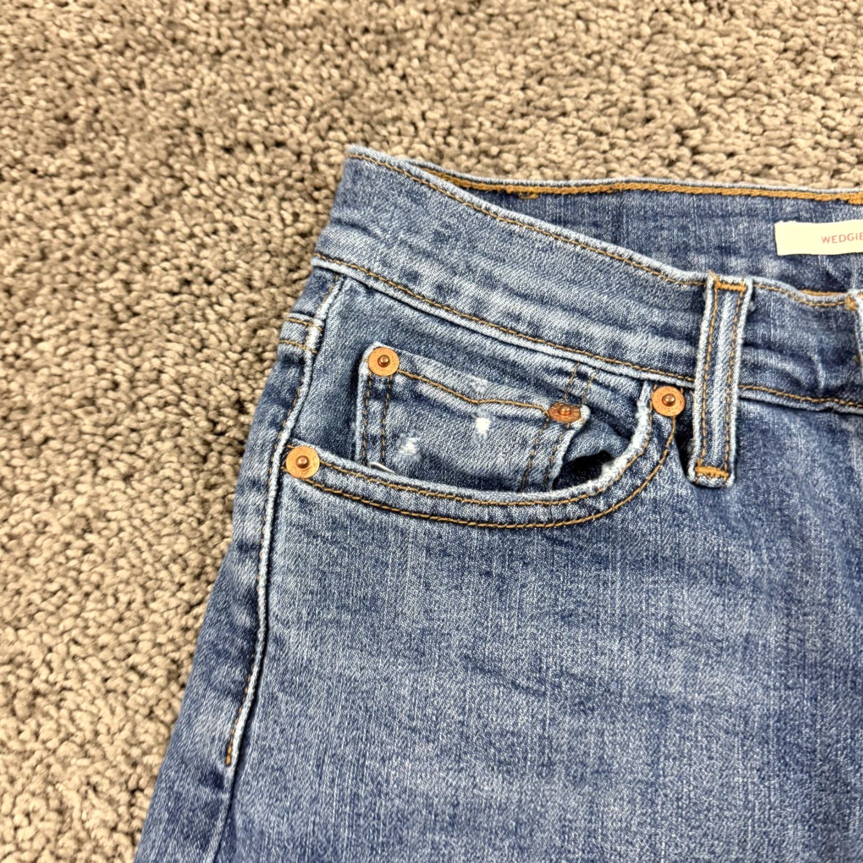 Levi's Levi's Wedgie Fit Jeans Womens 27 Skinny High Rise Button Fly Denim Blue 24x26 Regular Rise Stretch Distressed Cotton Blend 27 Womens Levi's Jeans Size 24" / US 00 / IT 34 - 3 Thumbnail