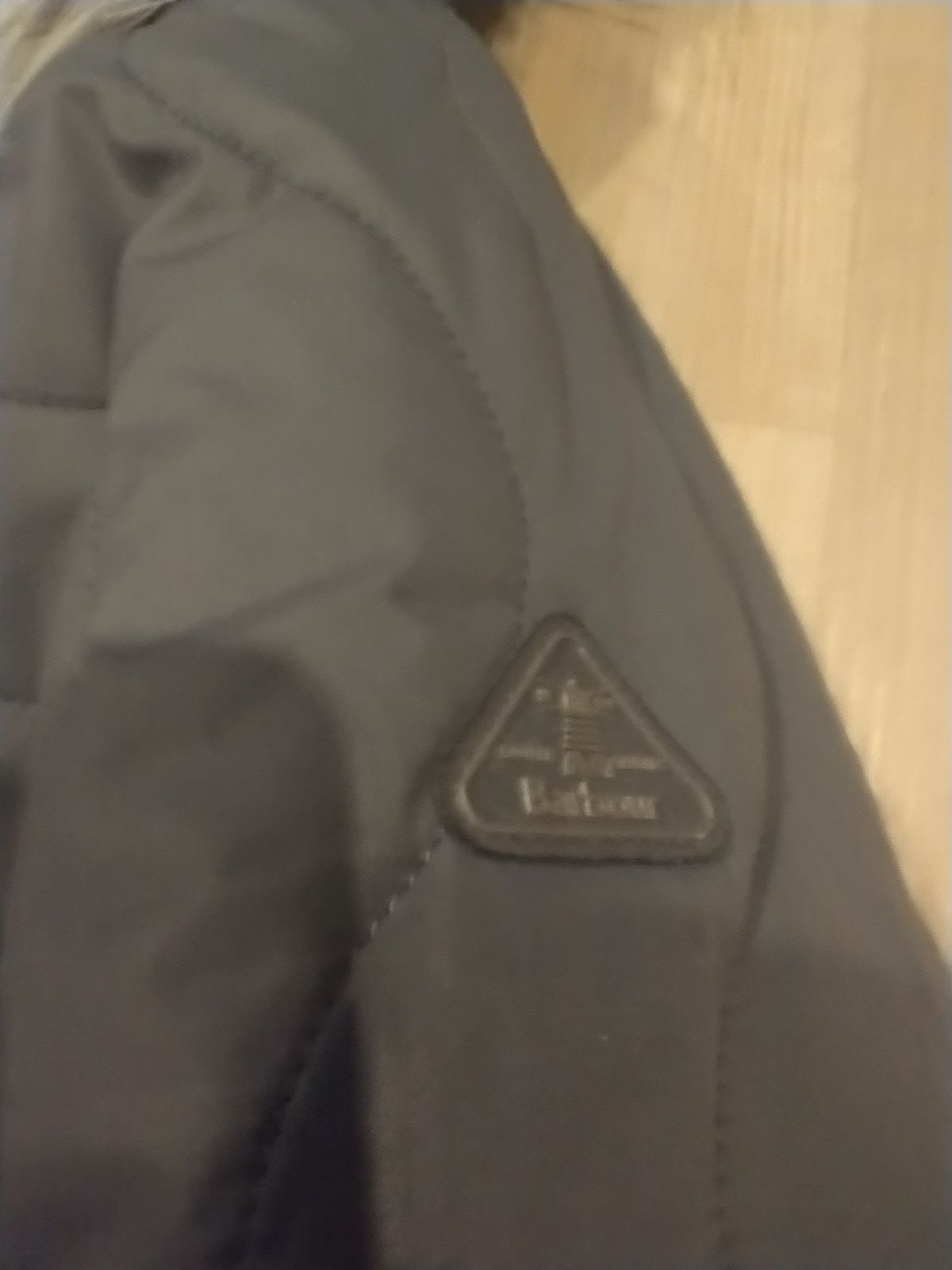 Barbour Ladies long quilted down coat with faux fur shawl Size M / US 6-8 / IT 42-44 - 7 Thumbnail