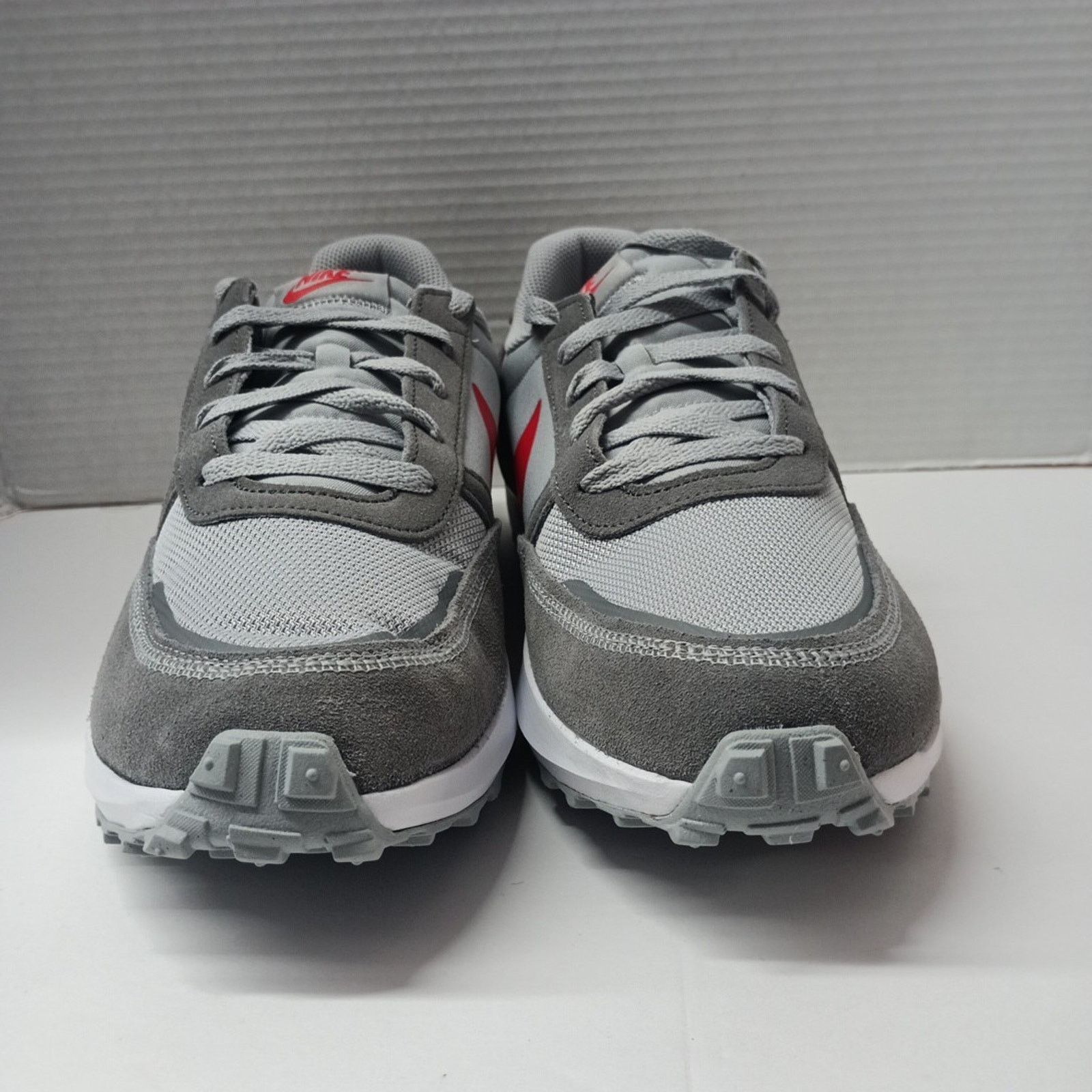 Nike Nike Waffle Nav Men's Running Size 11.5 Wolf Gray Red NWOB Size US 11.5 / EU 44-45 - 2 Thumbnail