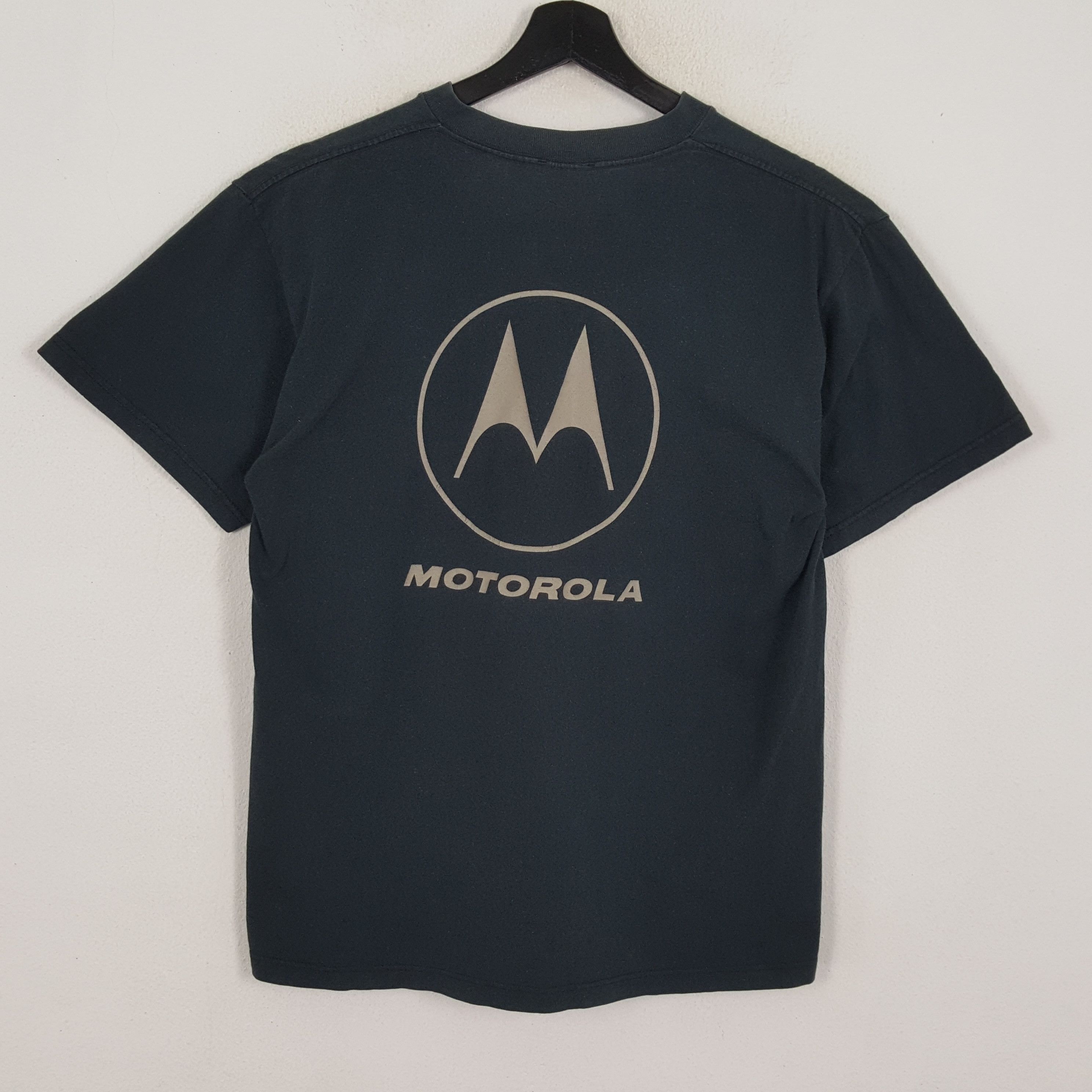 MOTOROLA Hand Phone Brand Logo Design Vintage Tshirt