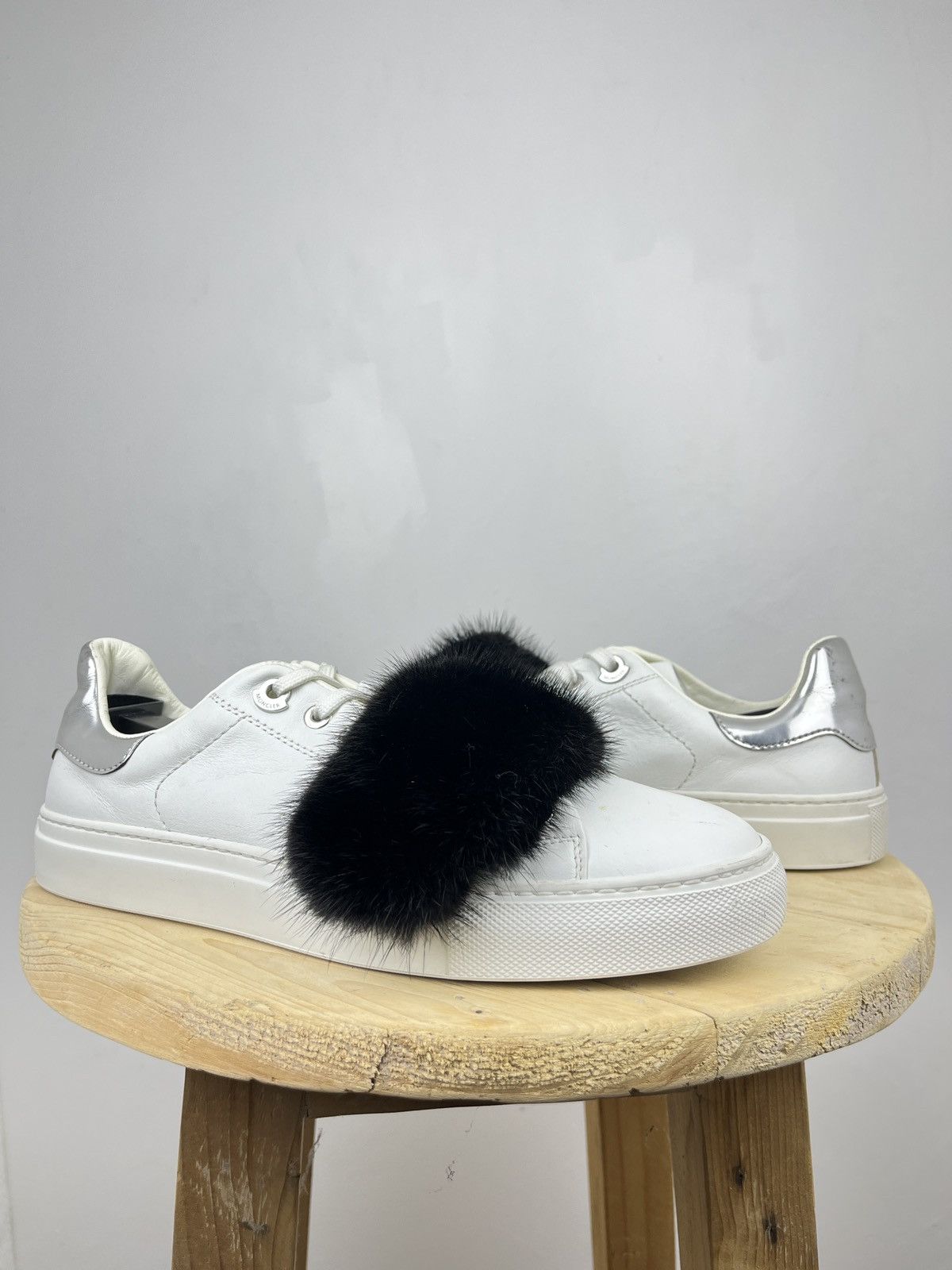 Moncler Leather Mink Furr Strap Size US 9 / IT 39 - 1 Thumbnail