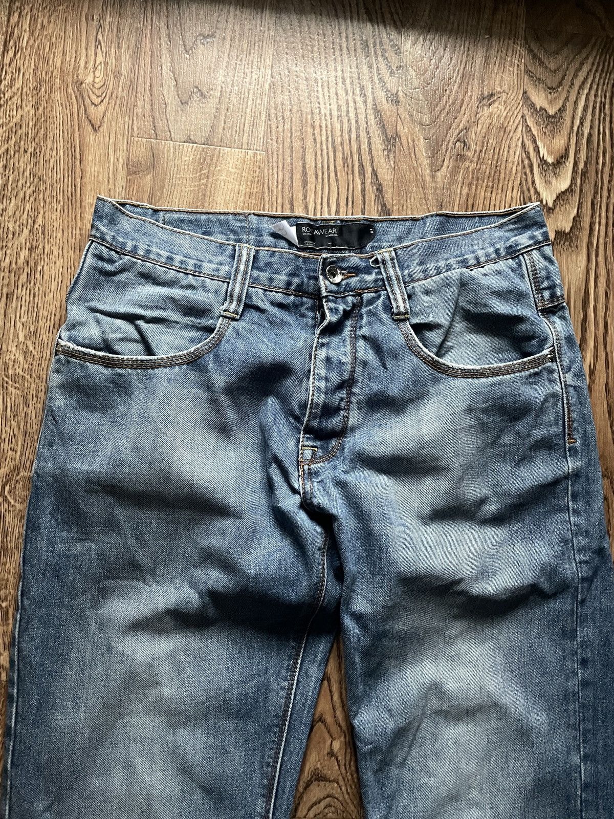 Rocawear Vintage washed ripped Rocawear jeans denim rap y2k swag 00s Size US 33 - 4 Thumbnail