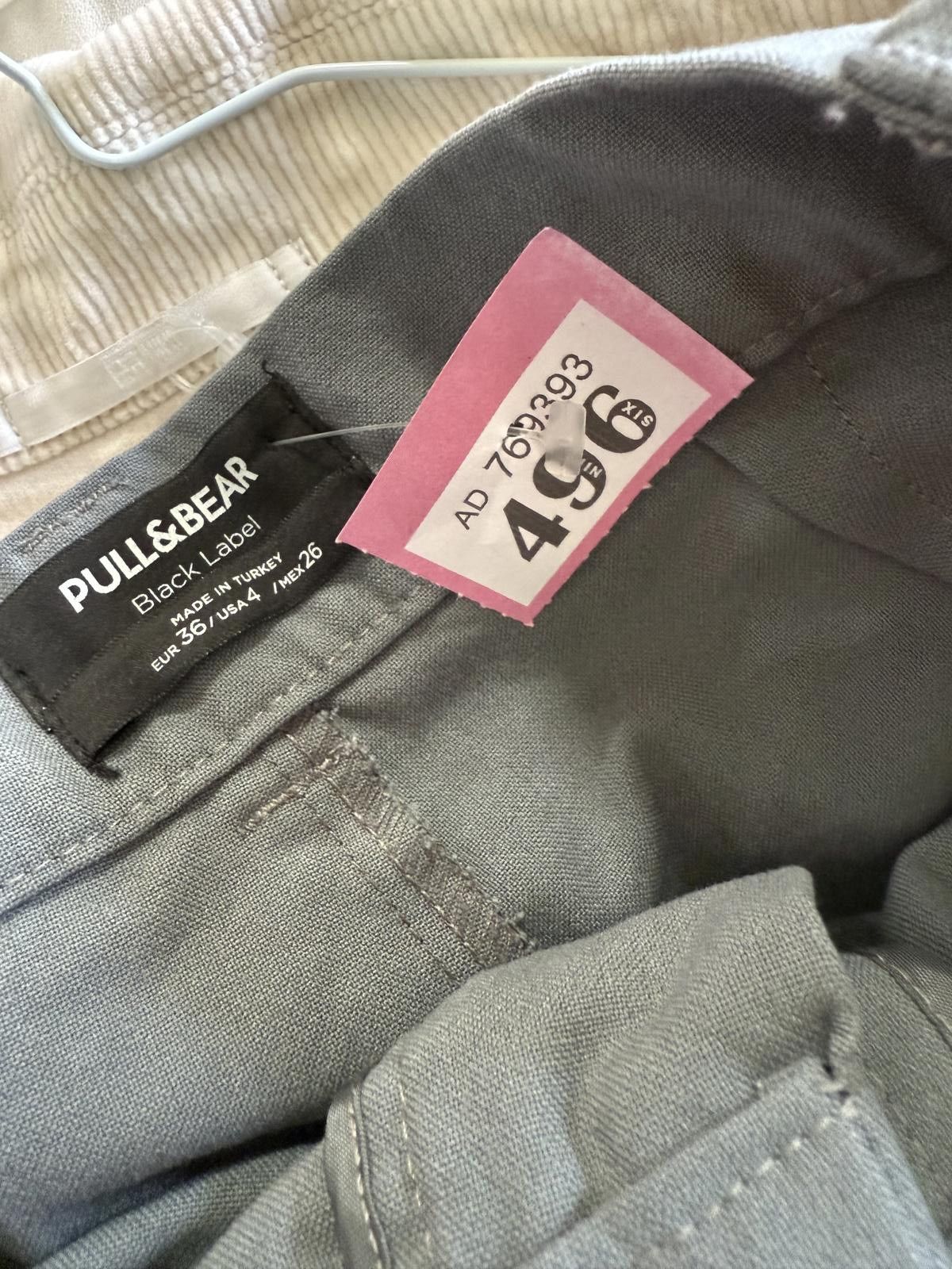 Pull & Bear Stylish Grey Wide-Leg Trousers by Pull & Bear Size 27" / US 4 / IT 40 - 4 Thumbnail