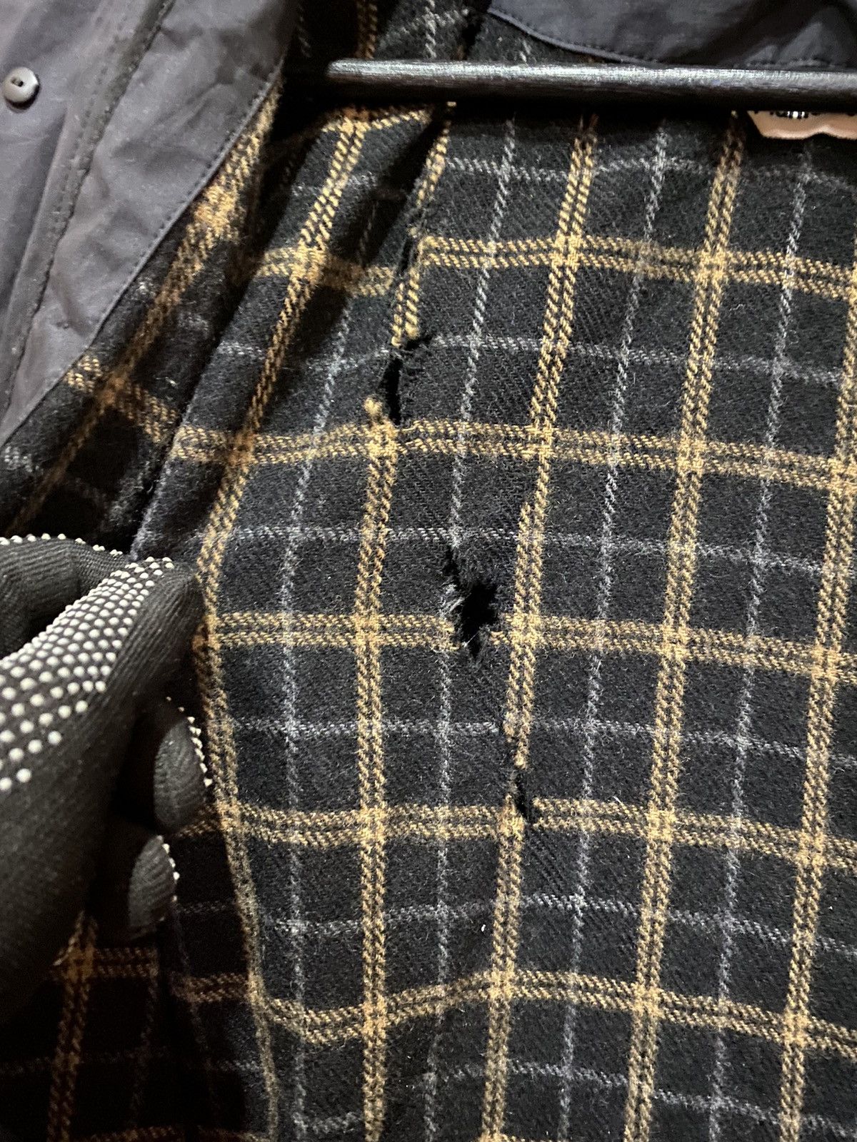 Issey Miyake Plantation Oversized Coat with Plaid Lining – Black Size US L / EU 52-54 / 3 - 6 Thumbnail