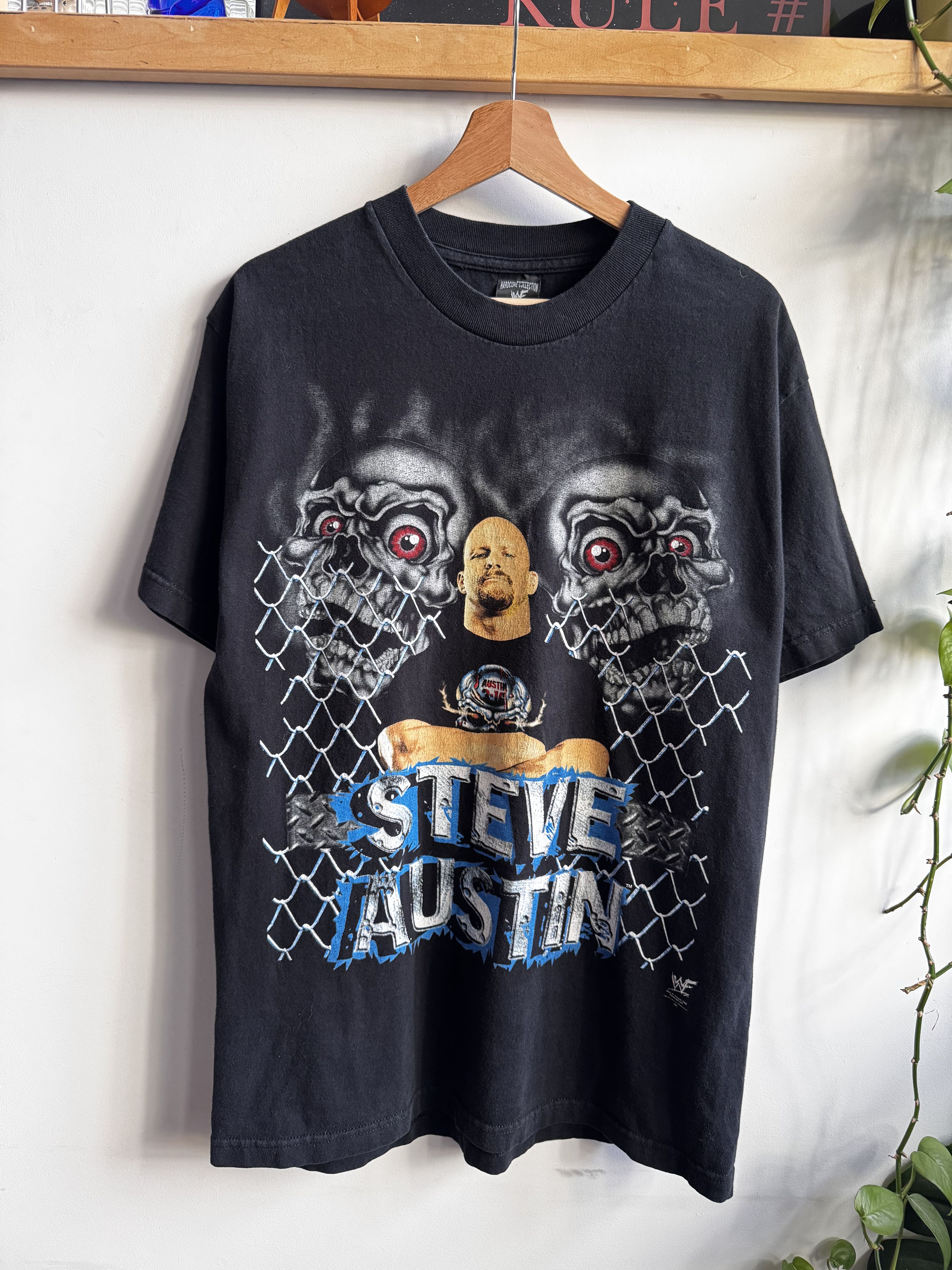 WWF 90s Stone Cold Austin Tshirt Size L Size US L / EU 52-54 / 3 - 1 Thumbnail
