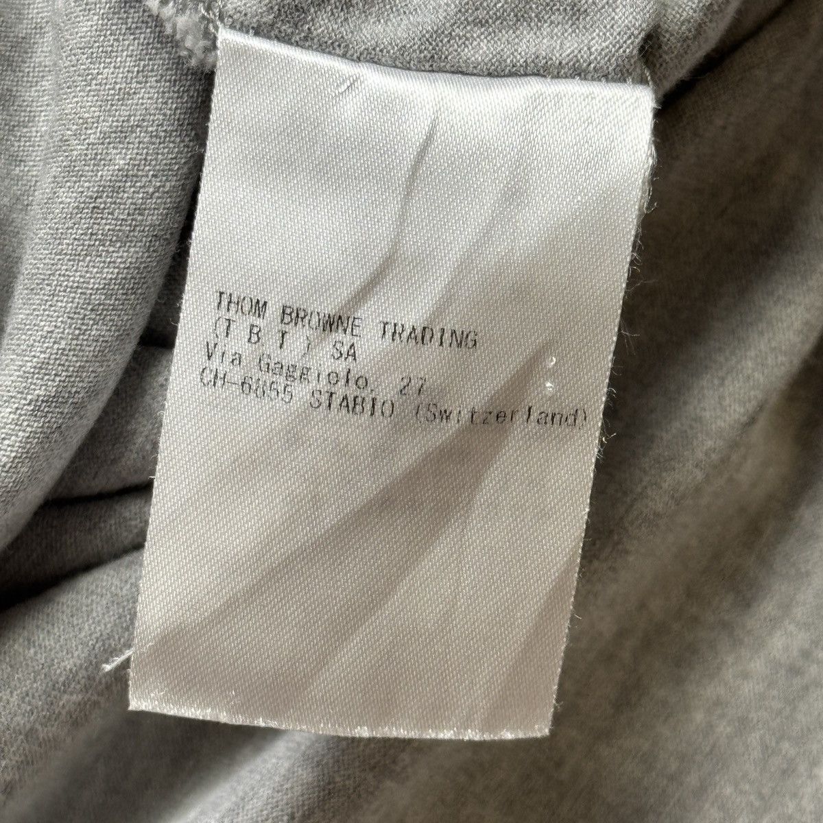 Thom Browne Thom Browne - RWB Grey Side Slit Tshirt Size S / US 4 / IT 40 - 13 Thumbnail