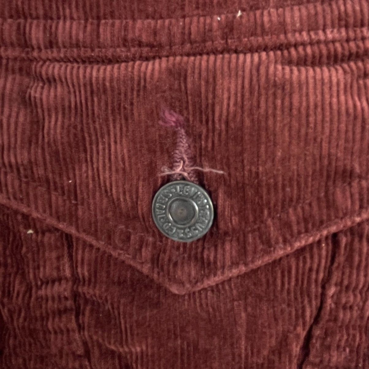 Other Vintage Levi’s Corduroy Jacket With Button-up Red Colour Size US M / EU 48-50 / 2 - 5 Thumbnail