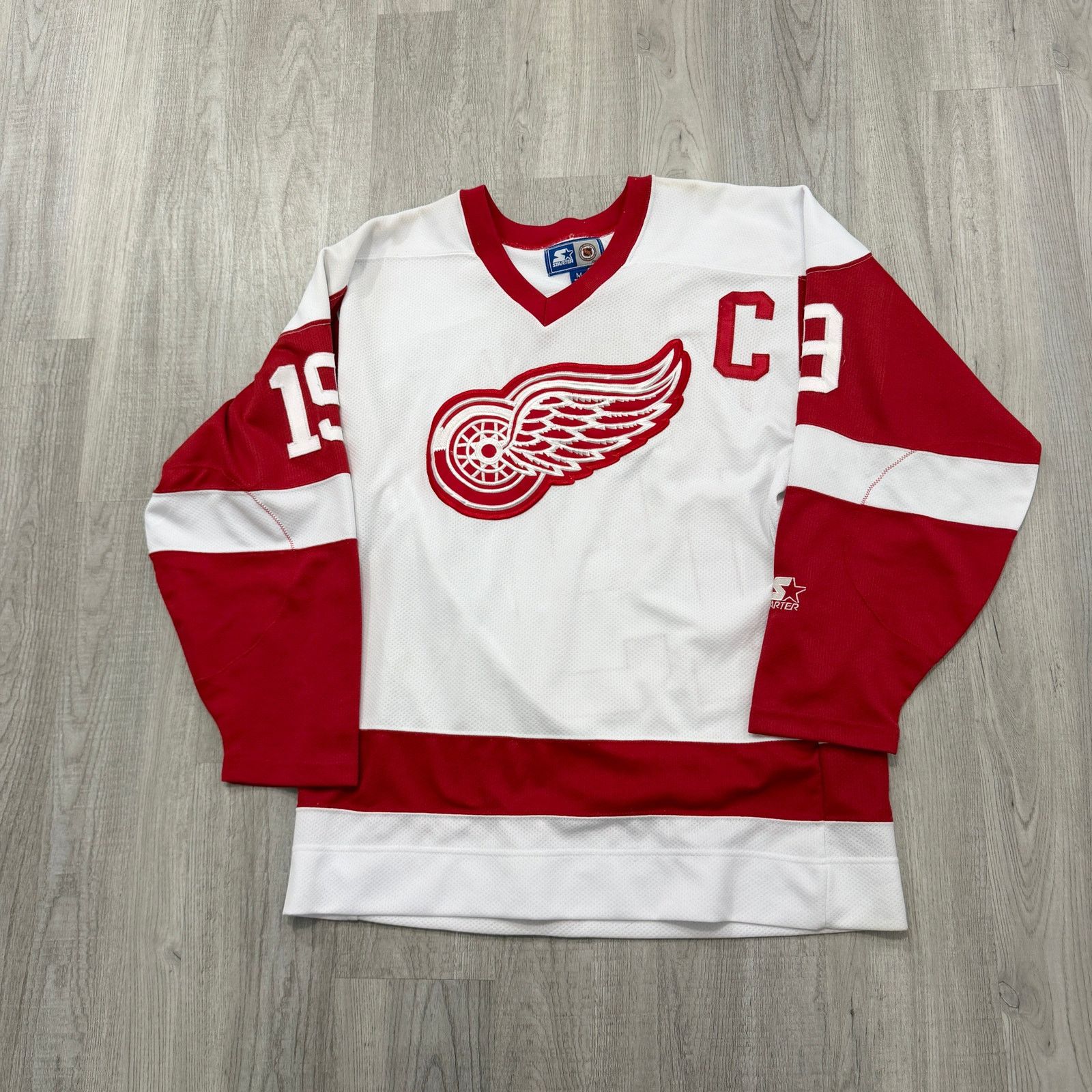 Vintage Starter Detroit Red Wings Steve Yzerman Jersey