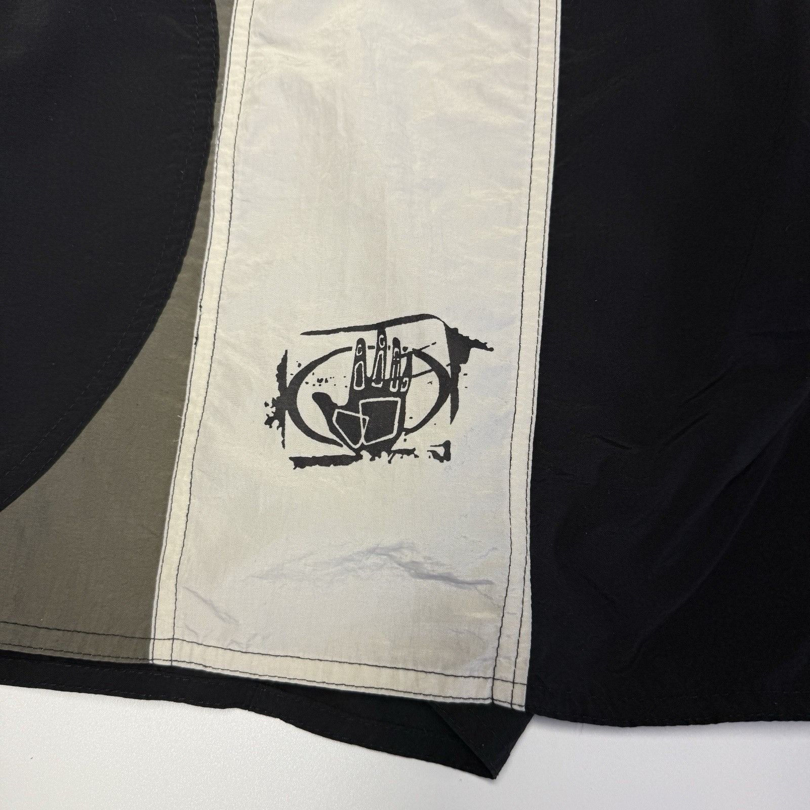 Body Glove Body Glove Swim Trunks Board Shorts Mesh Lined Black Mens 39 Size US 39 - 4 Thumbnail
