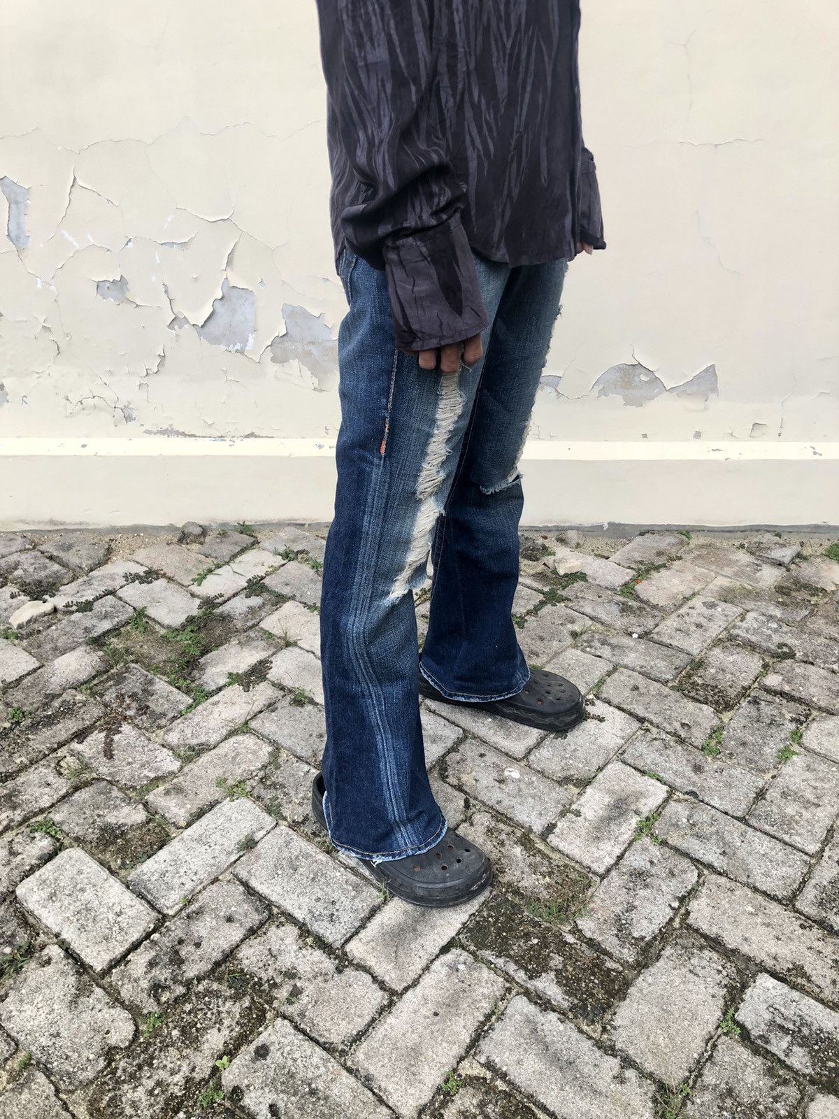 True Religion True Religion Flared Distressed Bootcut Jeans Size US 28 / EU 44 - 4 Thumbnail