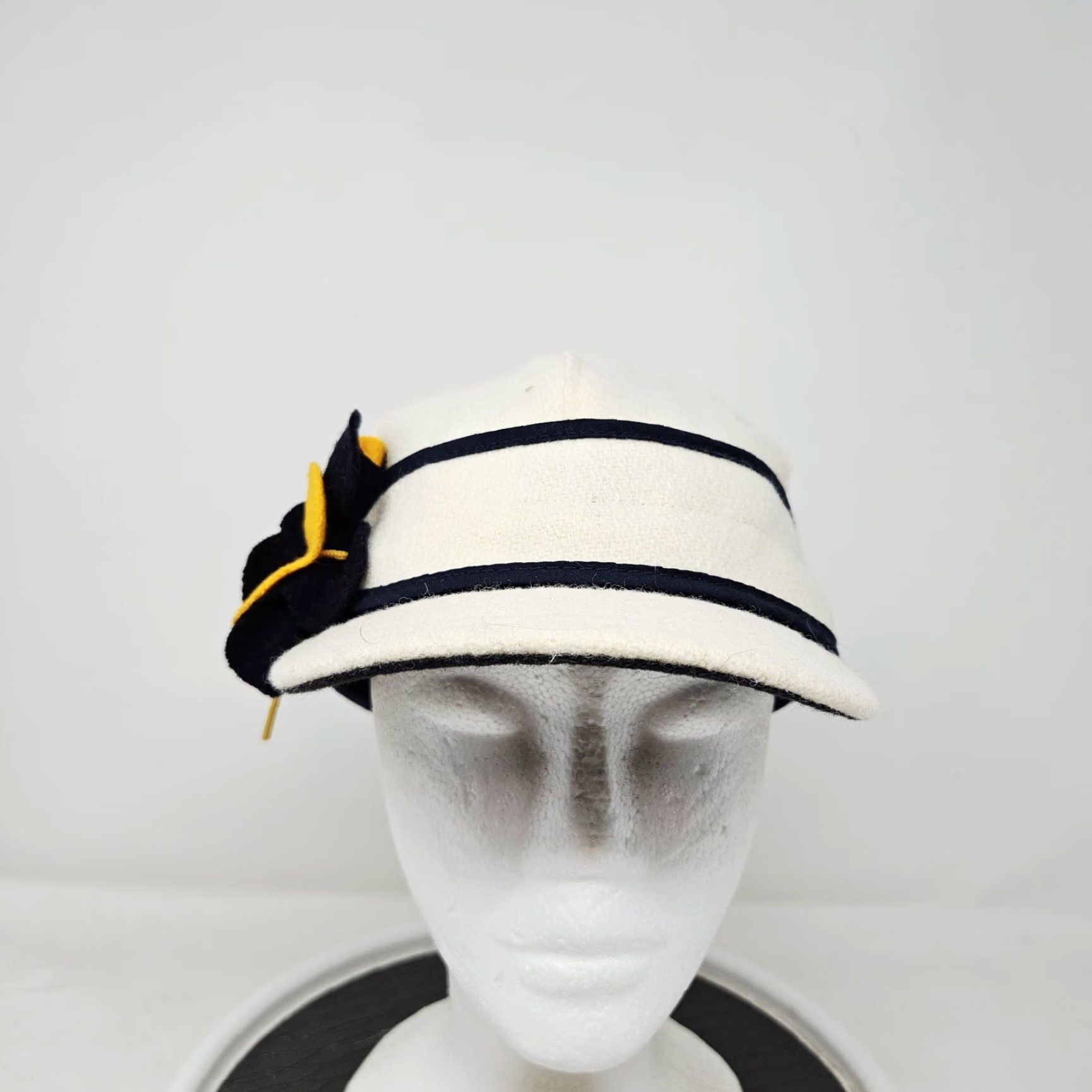 Vintage Stormy Kromer Hat Cap Fitted Womens 7 White Navy Flower Trapper USA Wool Winter Size ONE SIZE - 2 Thumbnail