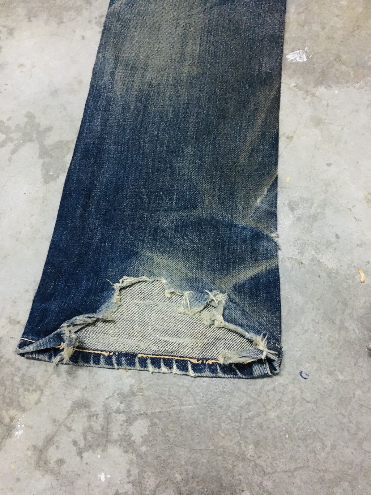 If Six Was Nine Somet Distressed Flare Jeans (15) Size 28" / US 6 / IT 42 - 12 Thumbnail