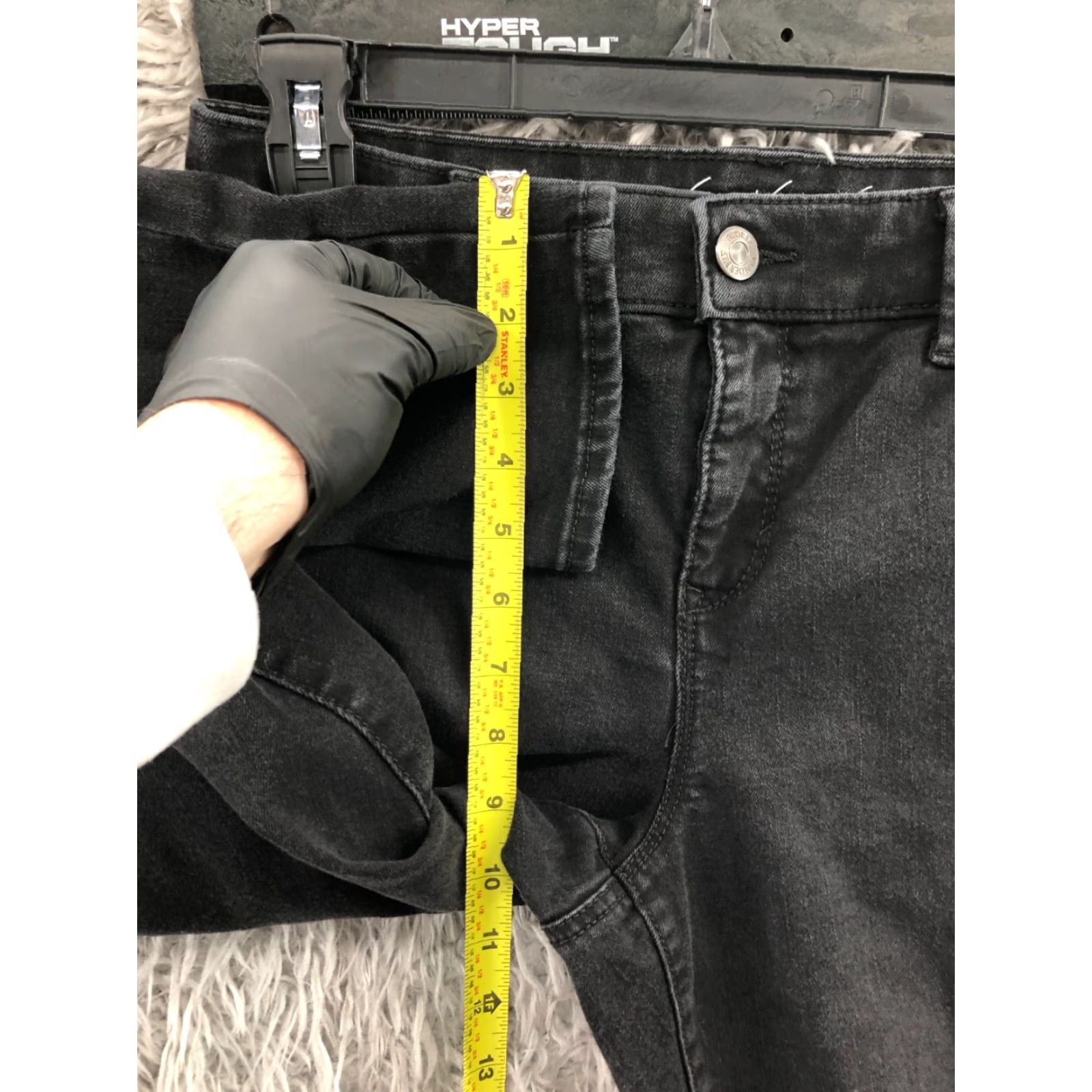 Gloria Vanderbilt Gloria Vanderbilt Jeans Skinny Womens Dark Wash Black Size 8 Regular Rise 8.5-10.5 Inseam 29 in 5-Pocket Denim Cotton Zipper Button Logo Belt Loops Size 30" / US 8 / IT 44 - 4 Thumbnail