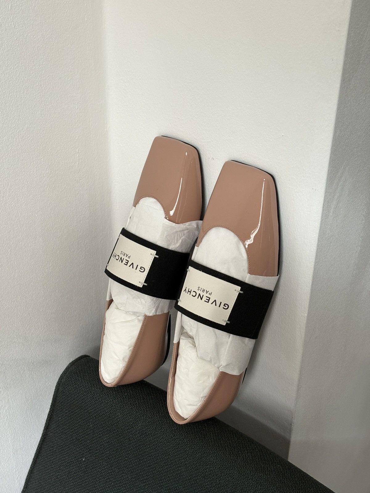 Givenchy Givenchy ballerina flats in patented calfskin leather Size US 8.5 / IT 38.5 - 8 Thumbnail