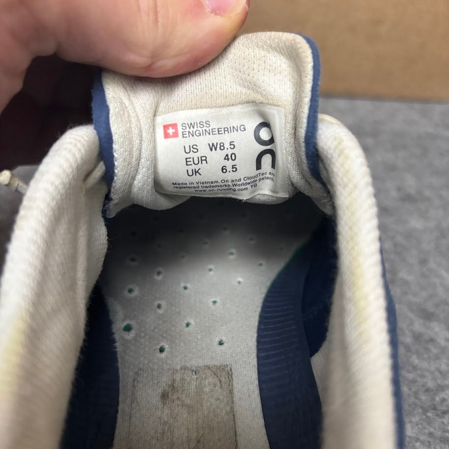 On On Cloud 5 Blue Athletic Training Running Shoes Women 8.5 US Size US 8.5 / IT 38.5 - 8 Thumbnail