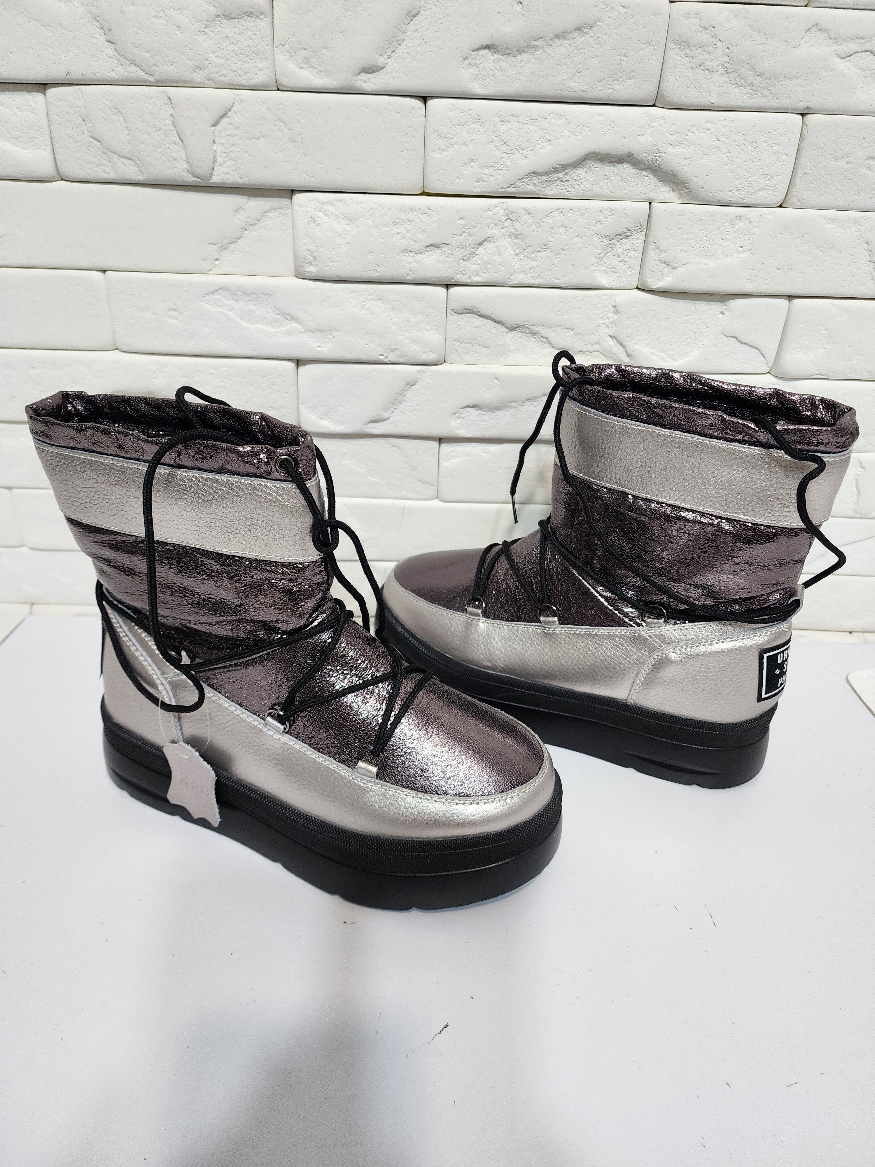 Genuine Leather Black & Gray Leather Warm Shoes Size US 7.5 / IT 37.5 - 5 Thumbnail
