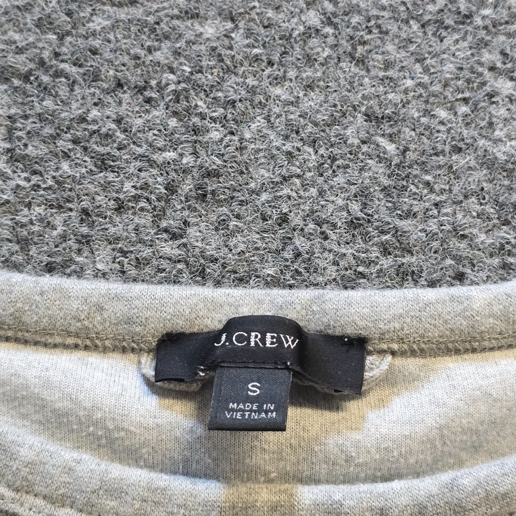 J.Crew J.CREW Top Womens Size S Gray Velour Crew Neck Long Sleeve Pullover Casual Blouse Shirt Lightweight Stretch Regular Men/Women: Womens Size S / US 4 / IT 40 - 4 Thumbnail
