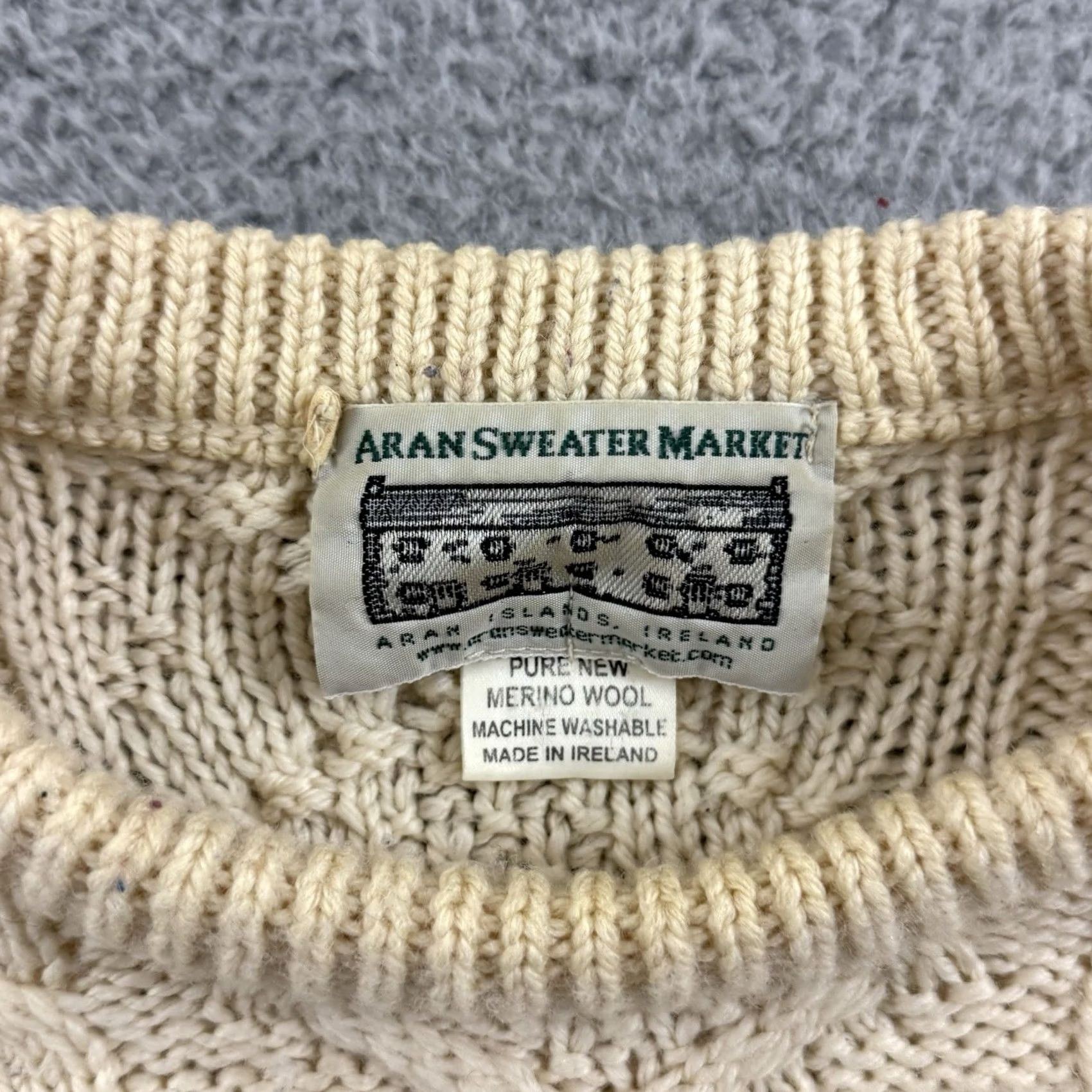 Vintage VINTAGE Aran Crafts Sweater Mens 2XL Beige Cable Knit Fisherman Wool Pullover Size US XXL / EU 58 / 5 - 6 Thumbnail