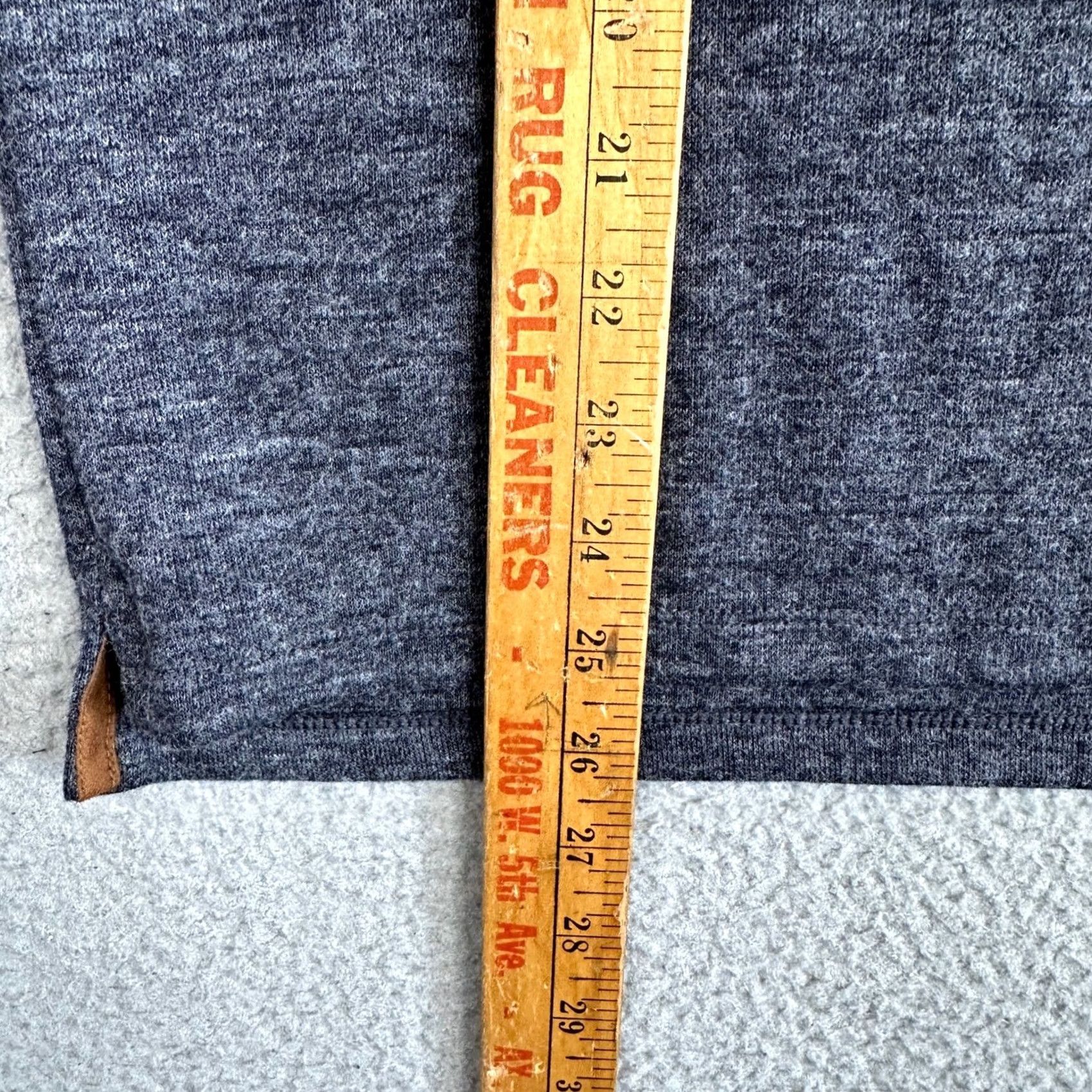 Banana Republic Banana Republic Sweater Henley Shirt Mens Small Gray Knit Lightweight Pullover Size US S / EU 44-46 / 1 - 7 Thumbnail