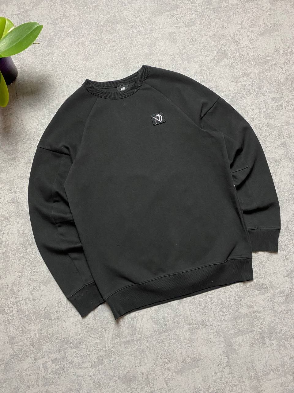 XO H&M x The Weeknd XO Big Logo Crewneck Sweatshirt Size US S / EU 44-46 / 1 - 3 Thumbnail