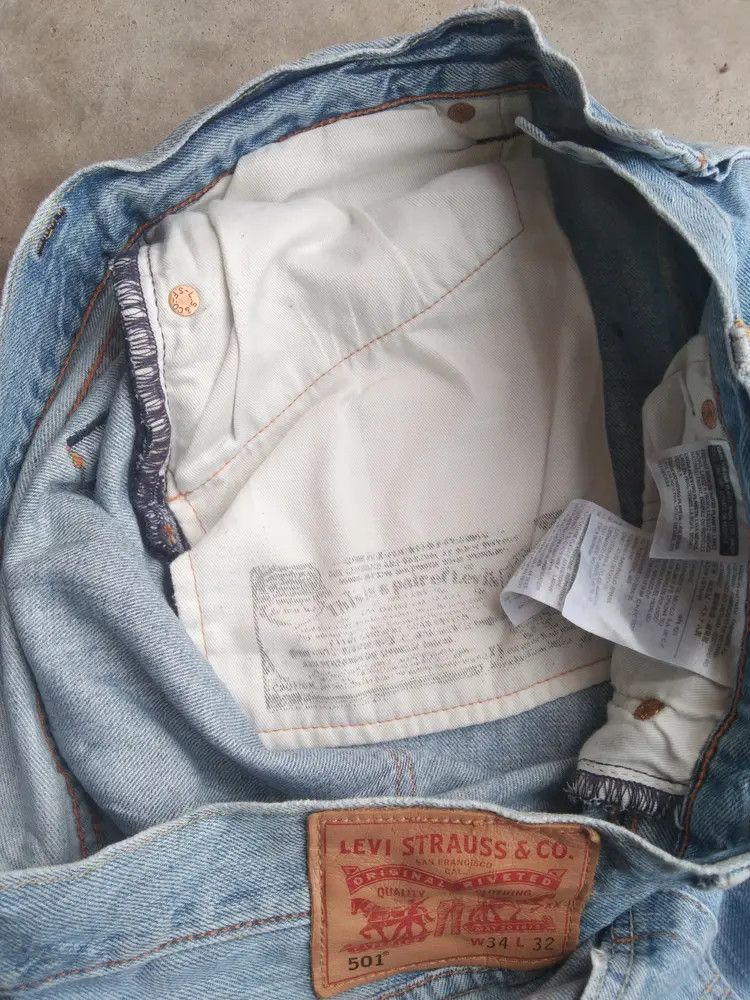 Levi's Vintage Levi's 501 Distressed Jeans 34x32 Size US 34 / EU 50 - 8 Thumbnail