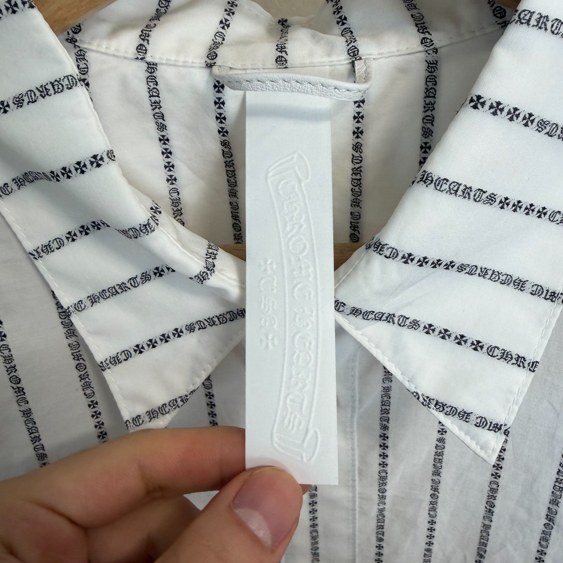 Chrome Hearts Chrome Hearts White Sanskrit Stripe Silver Button Shirt Size US XL / EU 56 / 4 - 4 Thumbnail