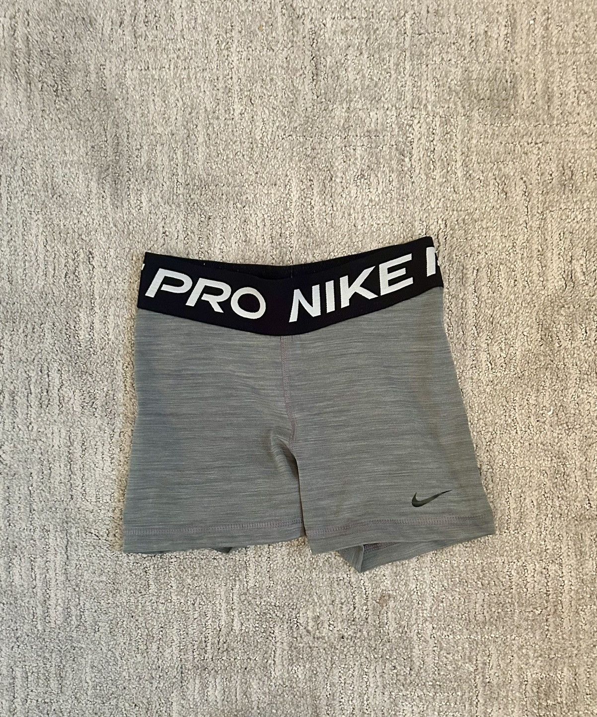Nike Nike Pro Grey athletic shorts Size 25" / US 0 / IT 36 - 2 Thumbnail